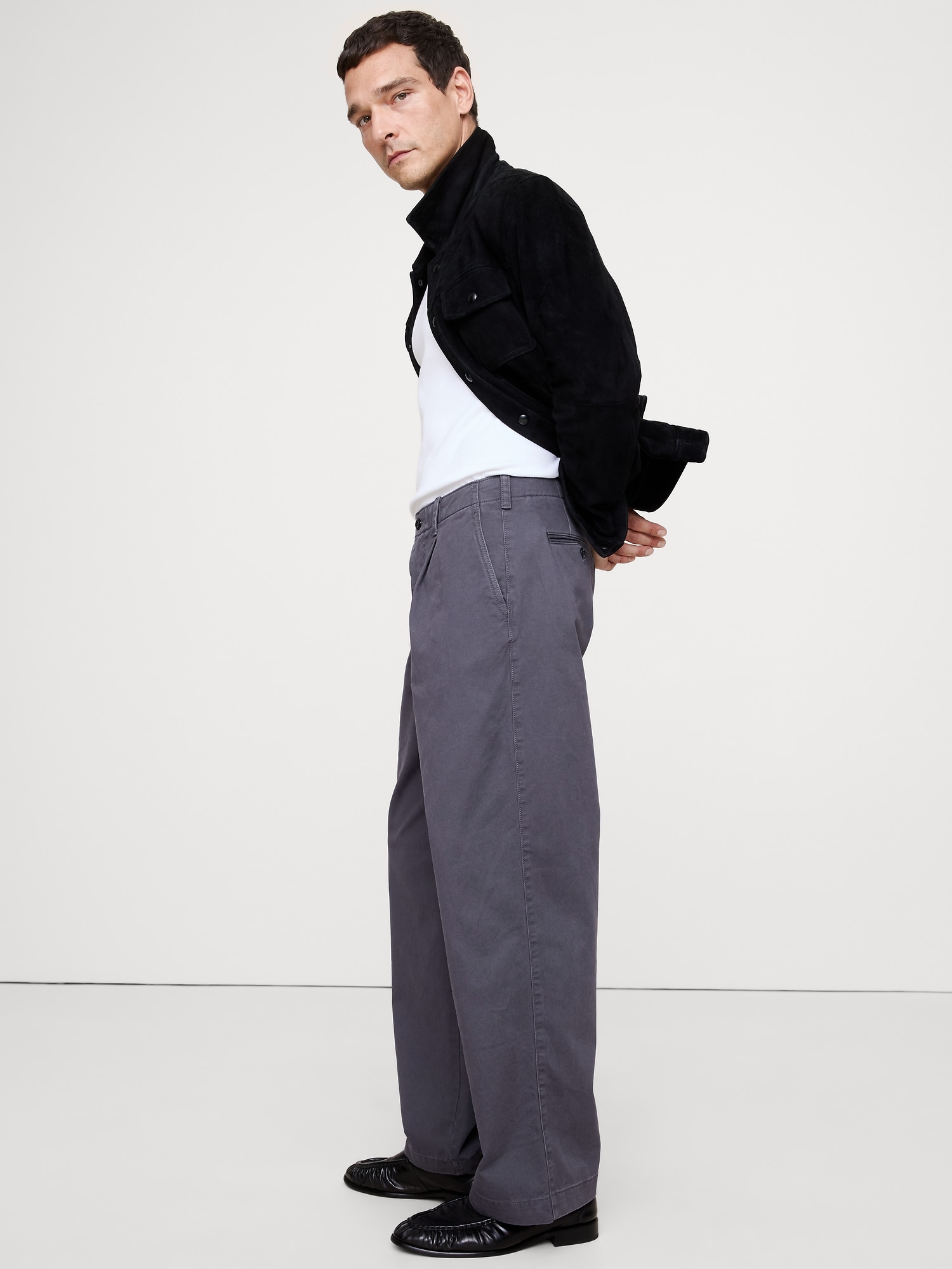 Image number 7 showing, Loose Pleated Chino
