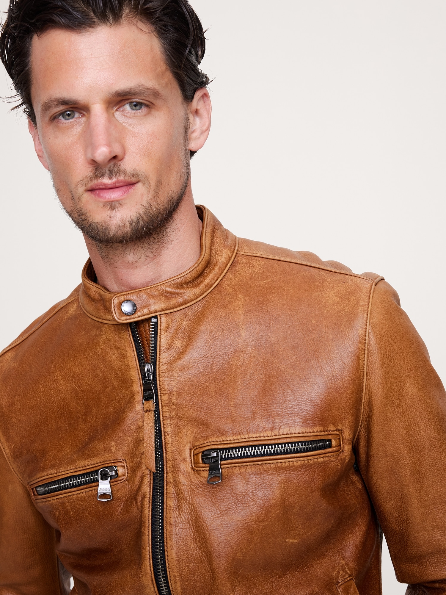 L'image numéro 7 présente Veste de style motard en cuir