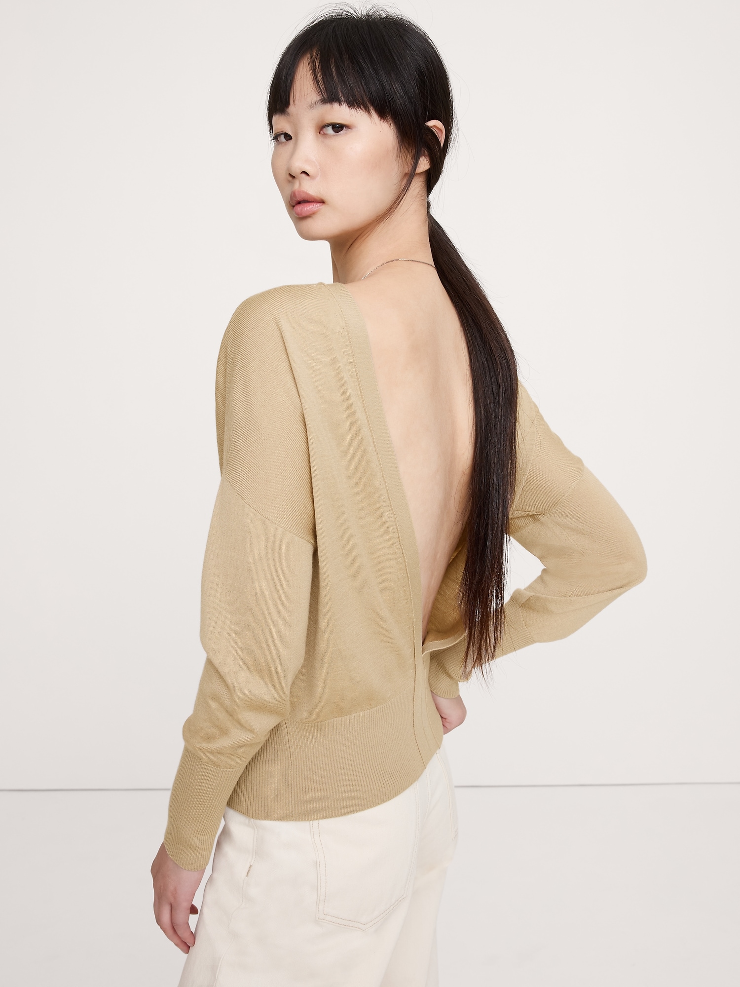 Merino Backless Sweater - Camel