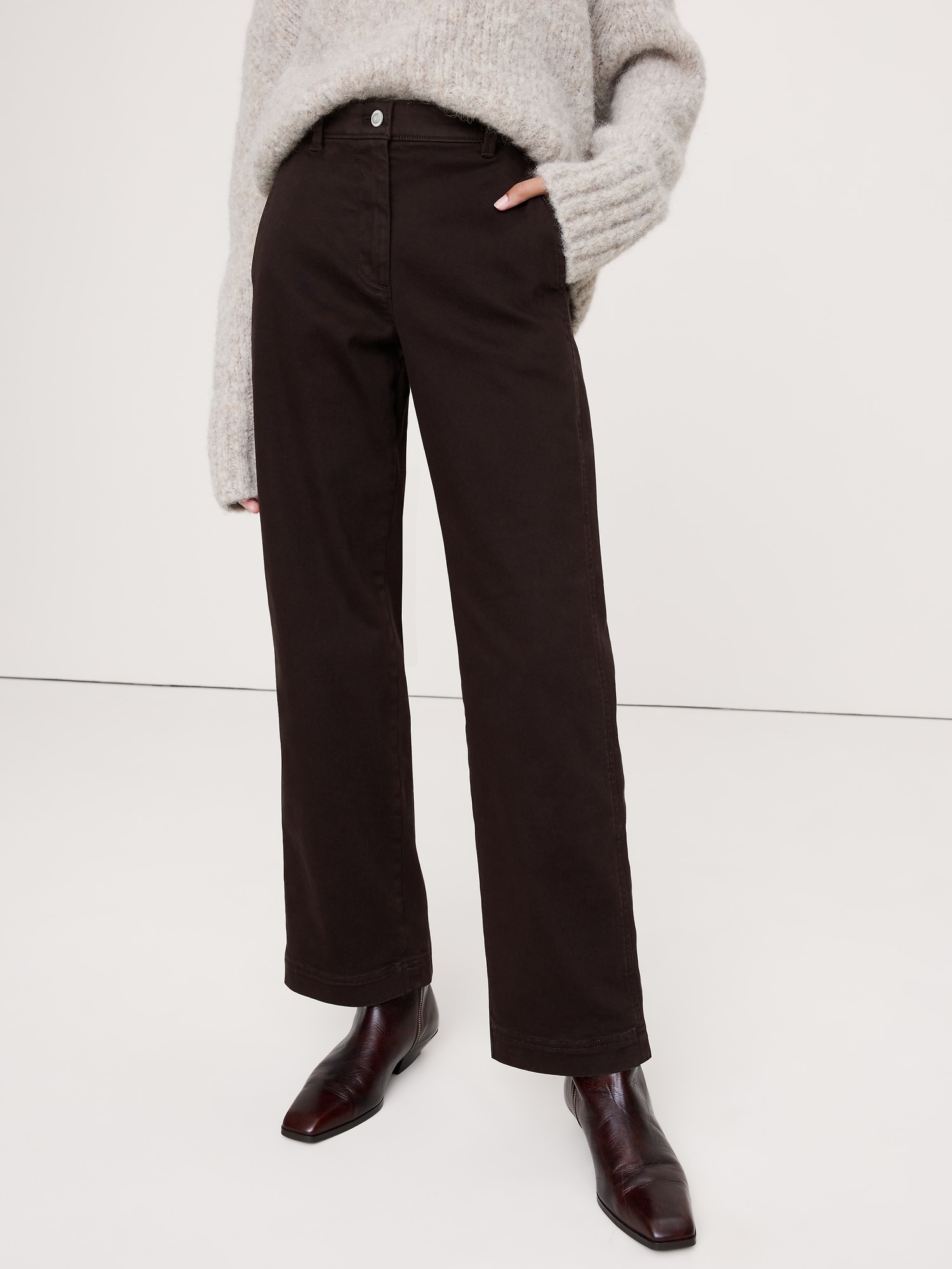 Image number 4 showing, The Weekender Straight-Leg Pant