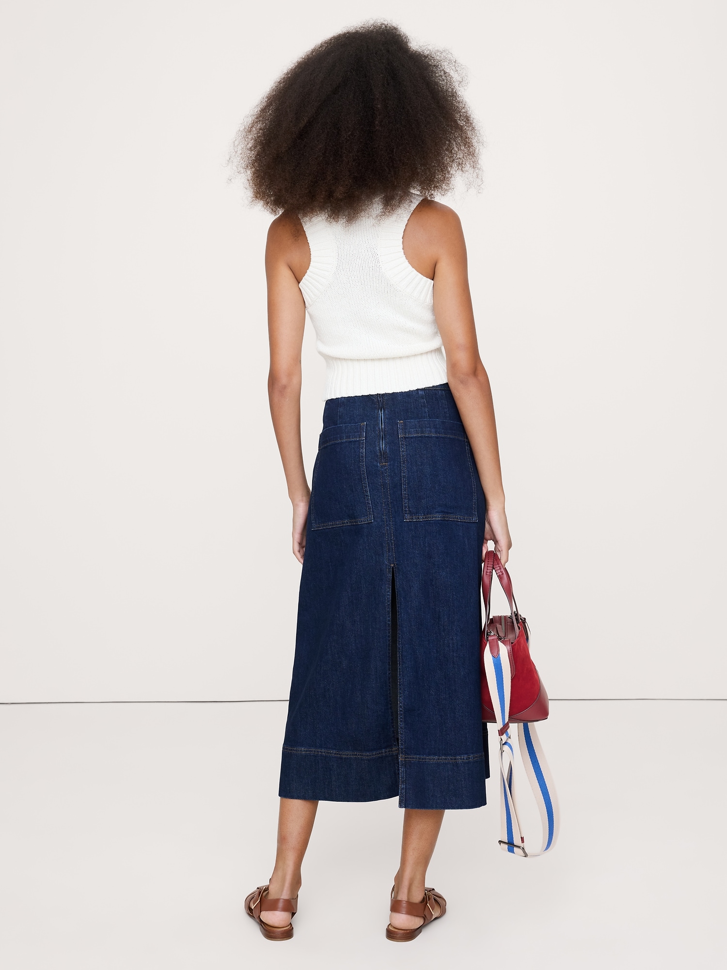 L'image numéro 2 présente Jupe mi-longue en denim