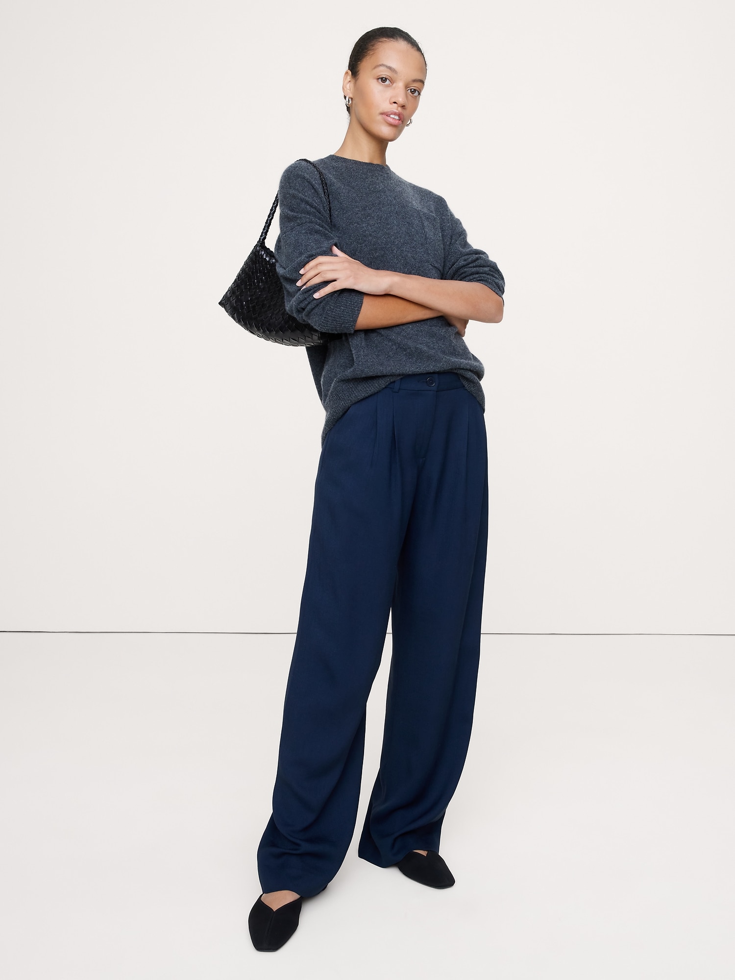 Soho Mid-Rise Pleated Wide-Leg Drapey Twill Pant - Navy Blue