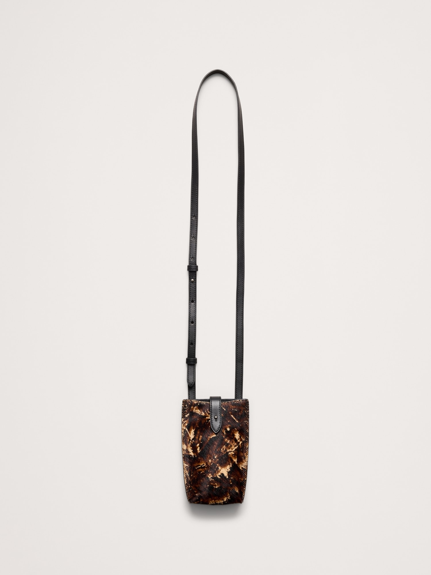 Image number 6 showing, Italian Leather Crossbody Pouch