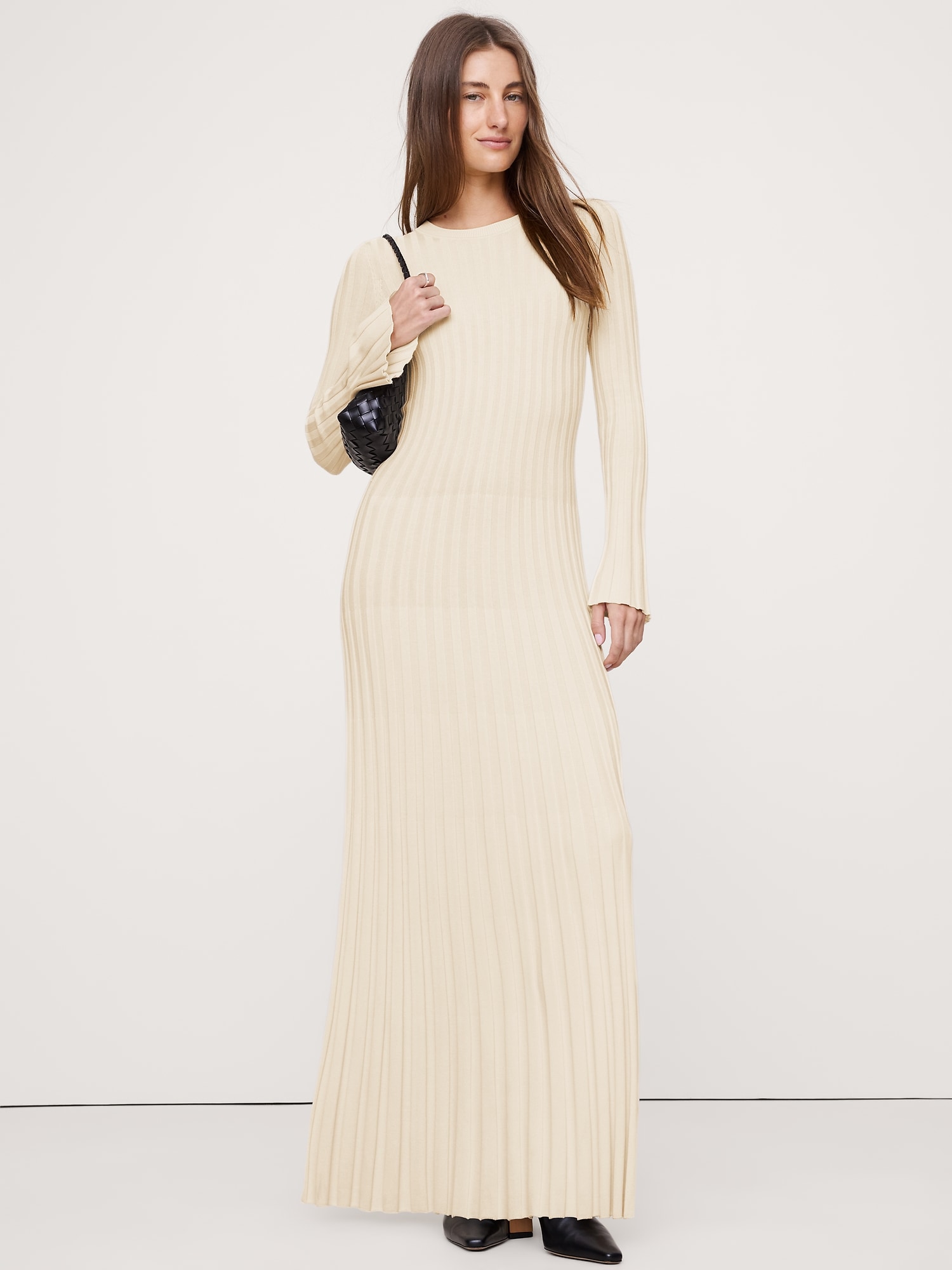 Image number 4 showing, Sculpted Ribbed Maxi Dress