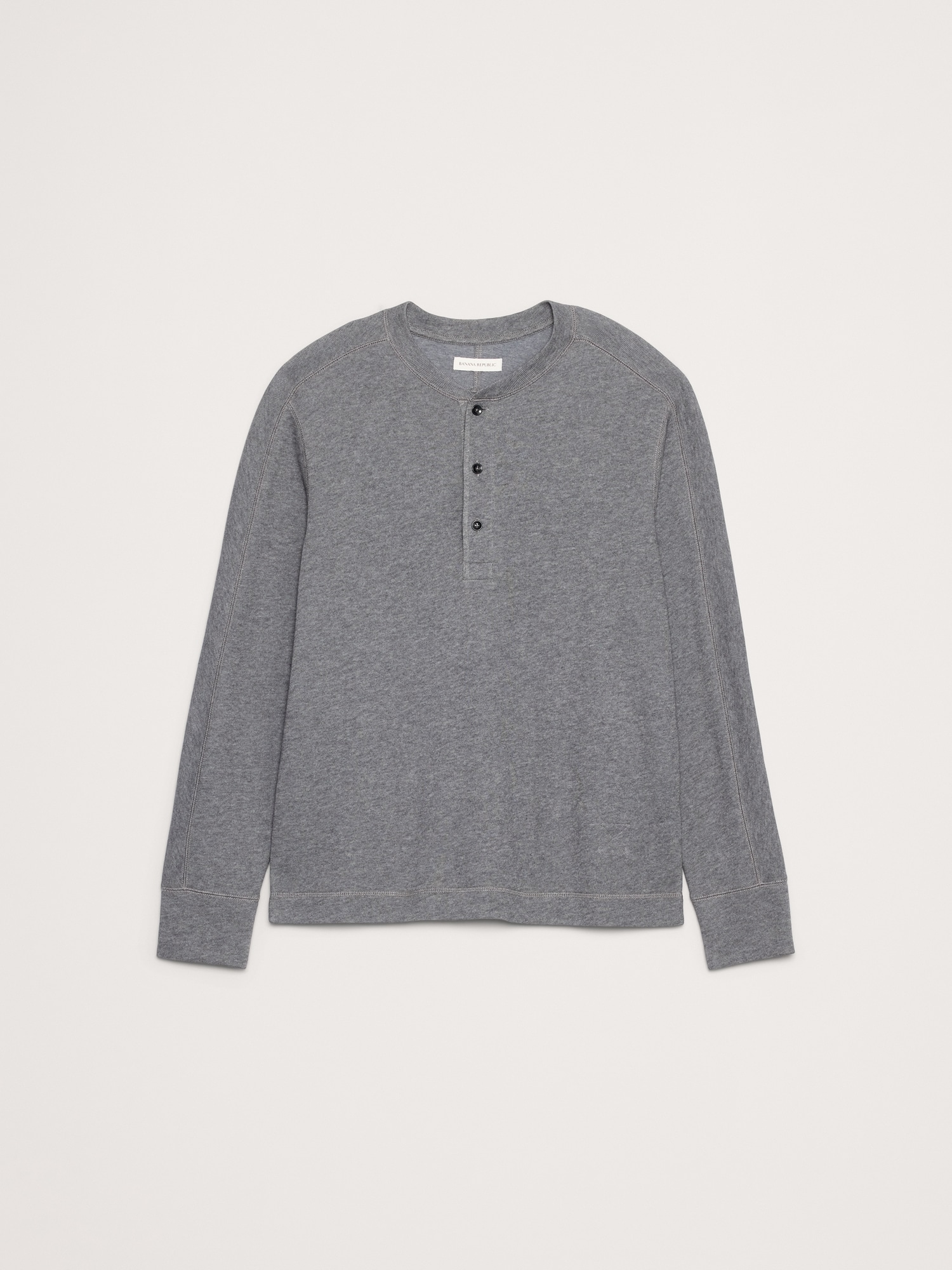 L'image numéro 4 présente T-shirt henley en tricot double de fil flammé