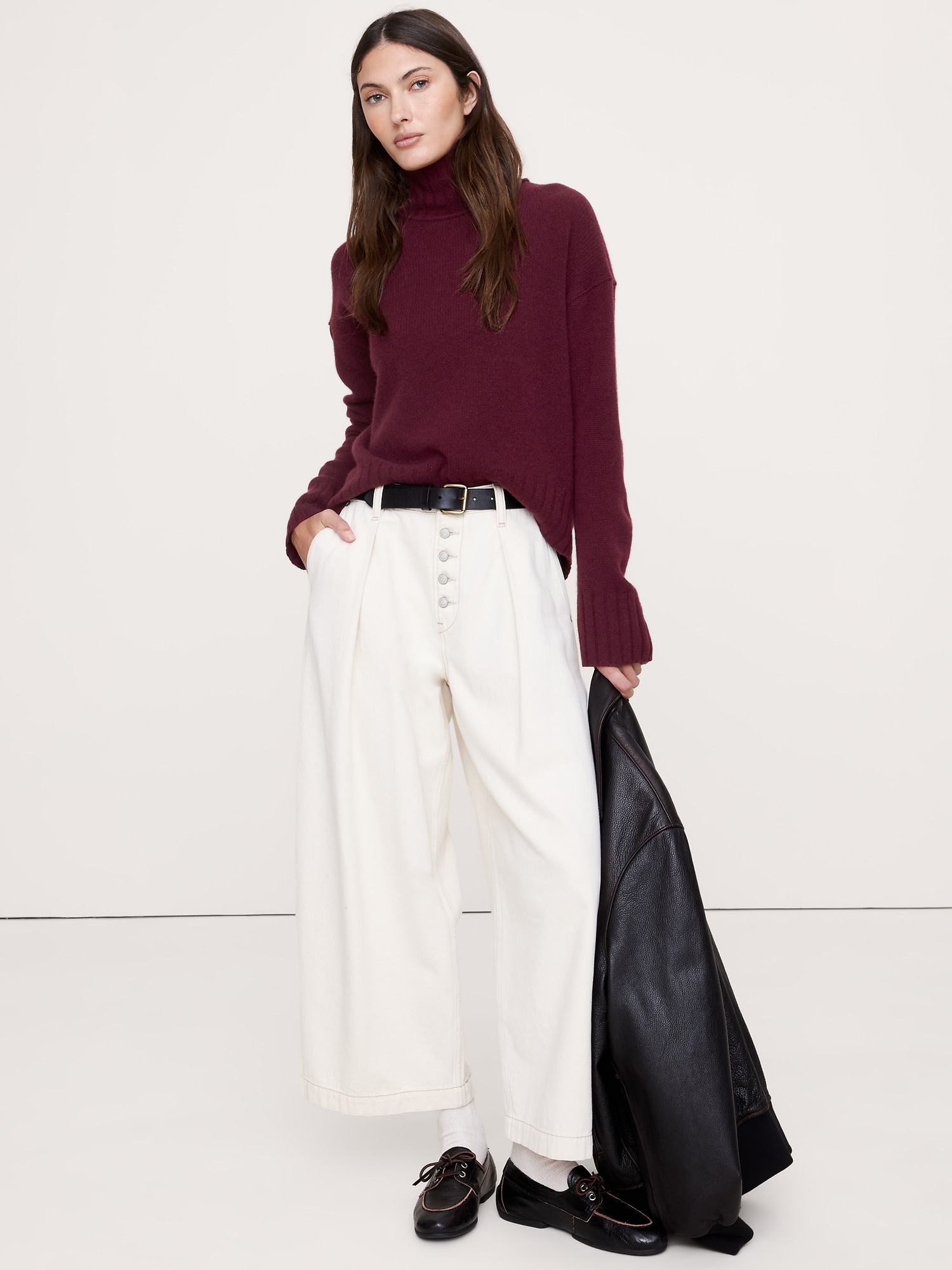 Relaxed Cashmere Turtleneck Sweater - Port Wine