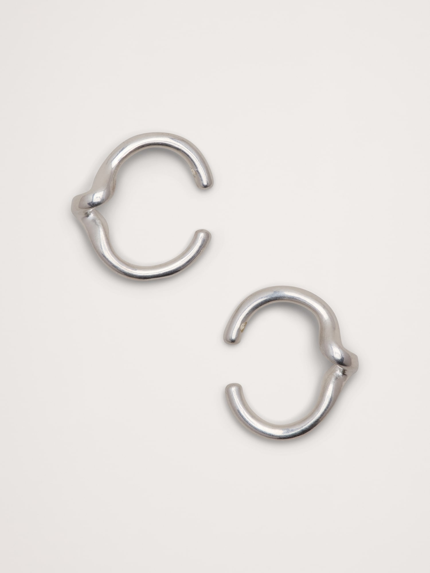 Twist Ear Cuff - Silver