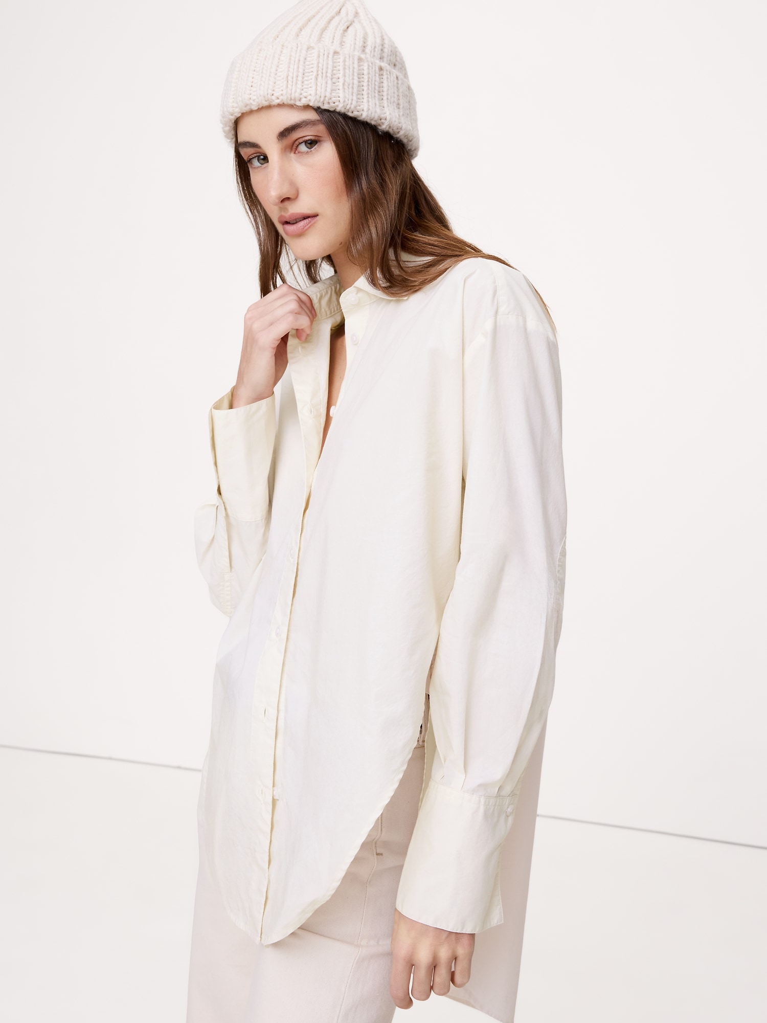Cotton Poplin Curve-Hem Shirt - Cream White