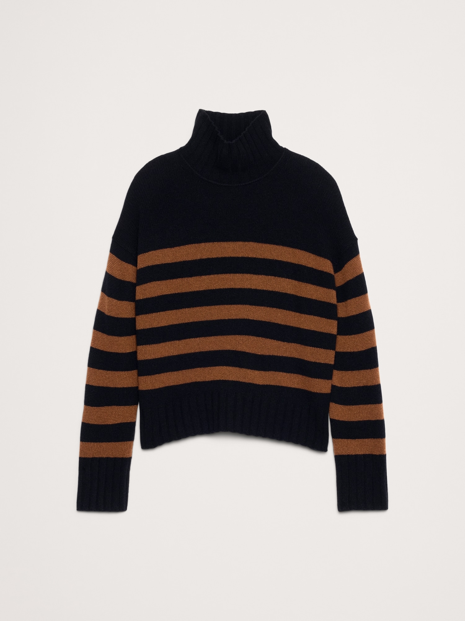 Image number 4 showing, Relaxed Cashmere Turtleneck Sweater