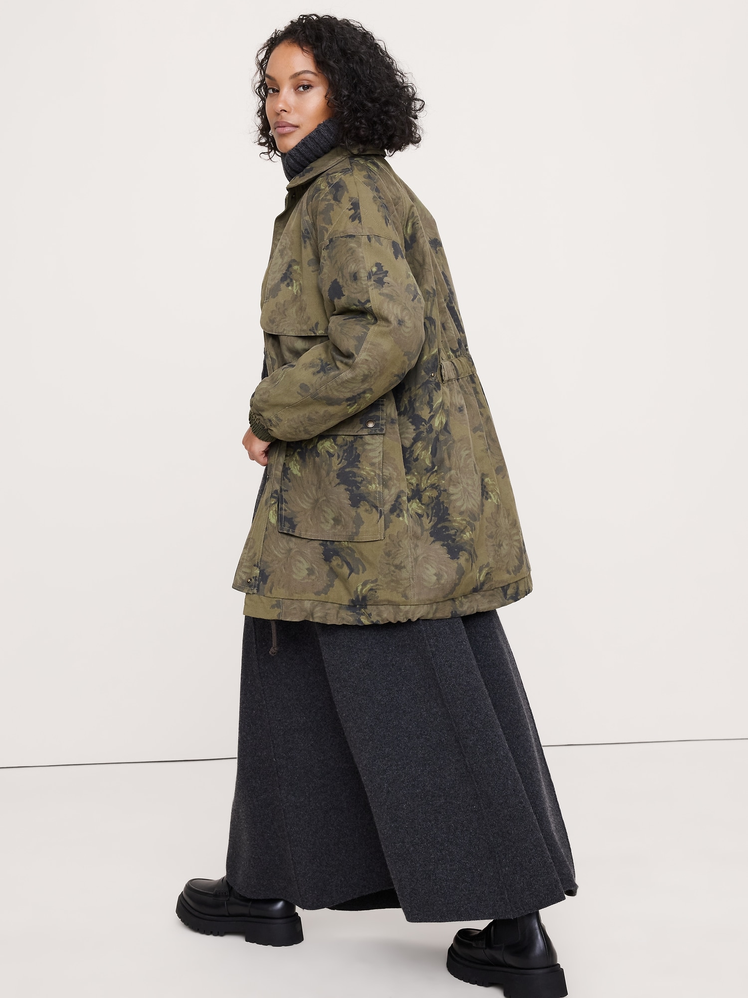 L'image numéro 2 présente Parka matelassé à imprimé floral