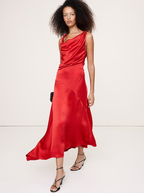 ROBE EN SATIN MARTELÉ À ÉPAULES TORSADÉES