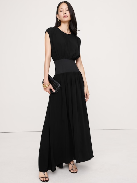 ROBE LONGUE EN CRÊPE EXTENSIBLE À TAILLE BASSE