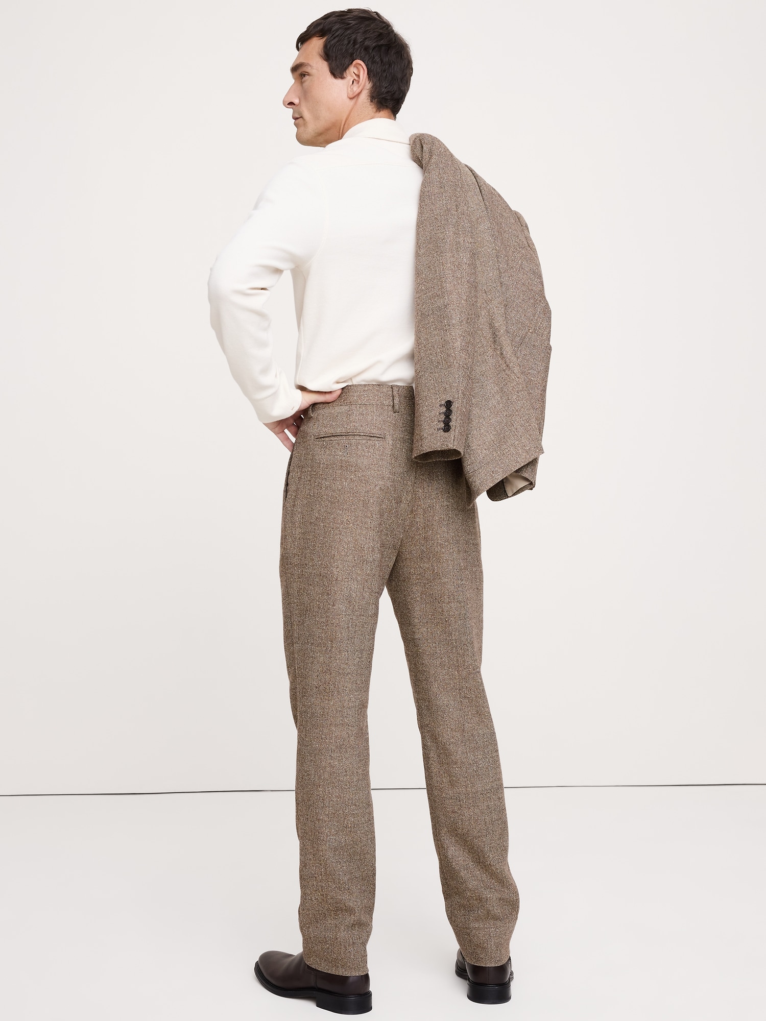 L'image numéro 3 présente Pantalon de complet en mélange de laine italien