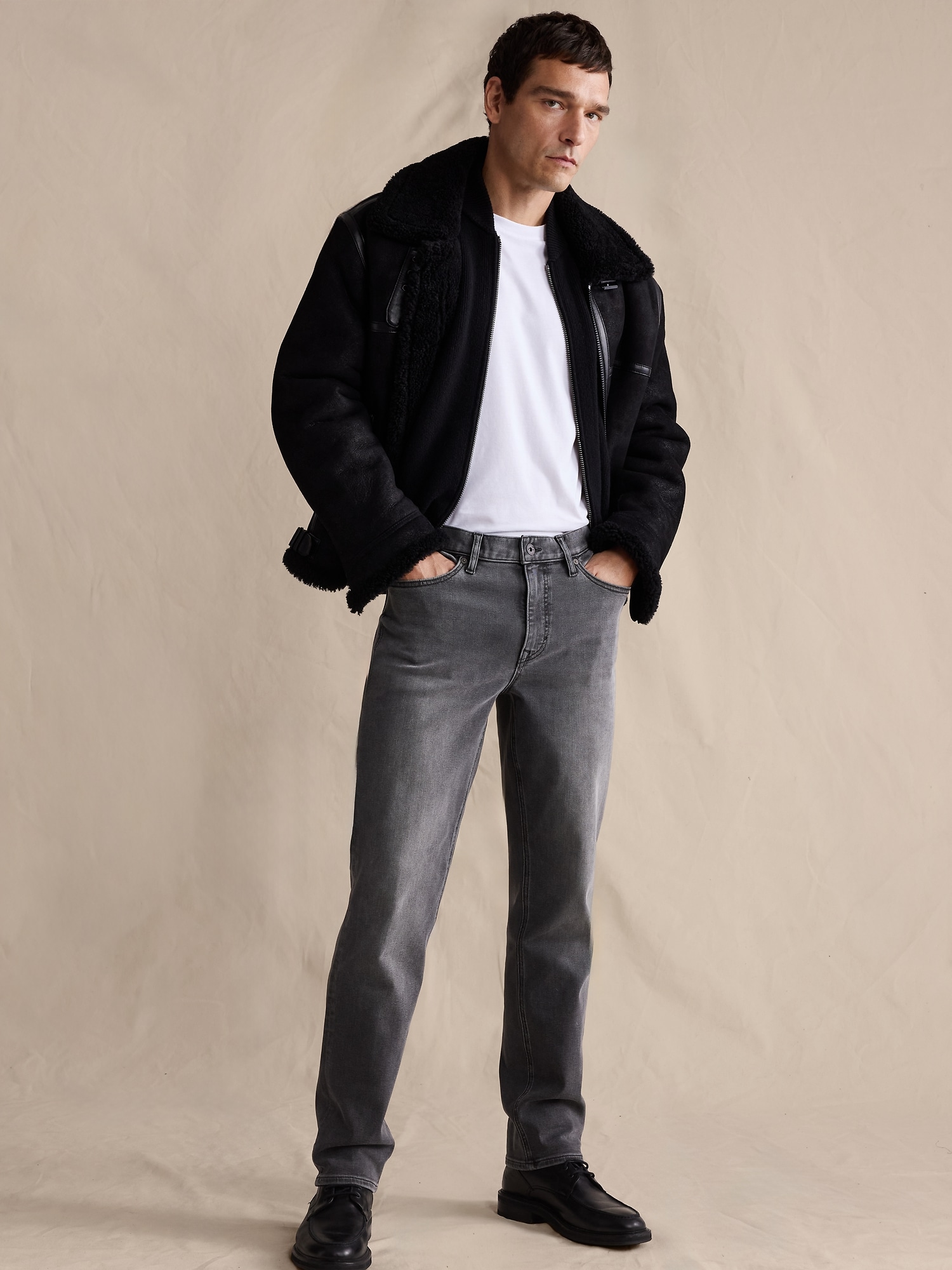 Straight Luxe Traveler Jean - Dusty Gray
