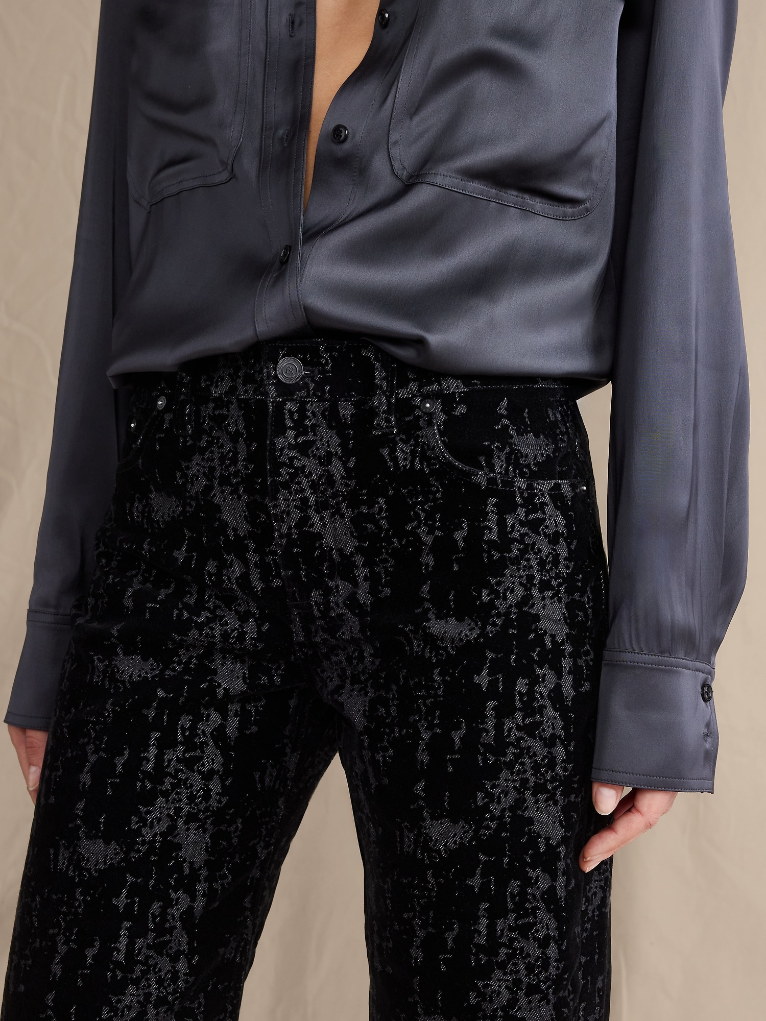 Mid-Rise 90S Loose Flocked Jean