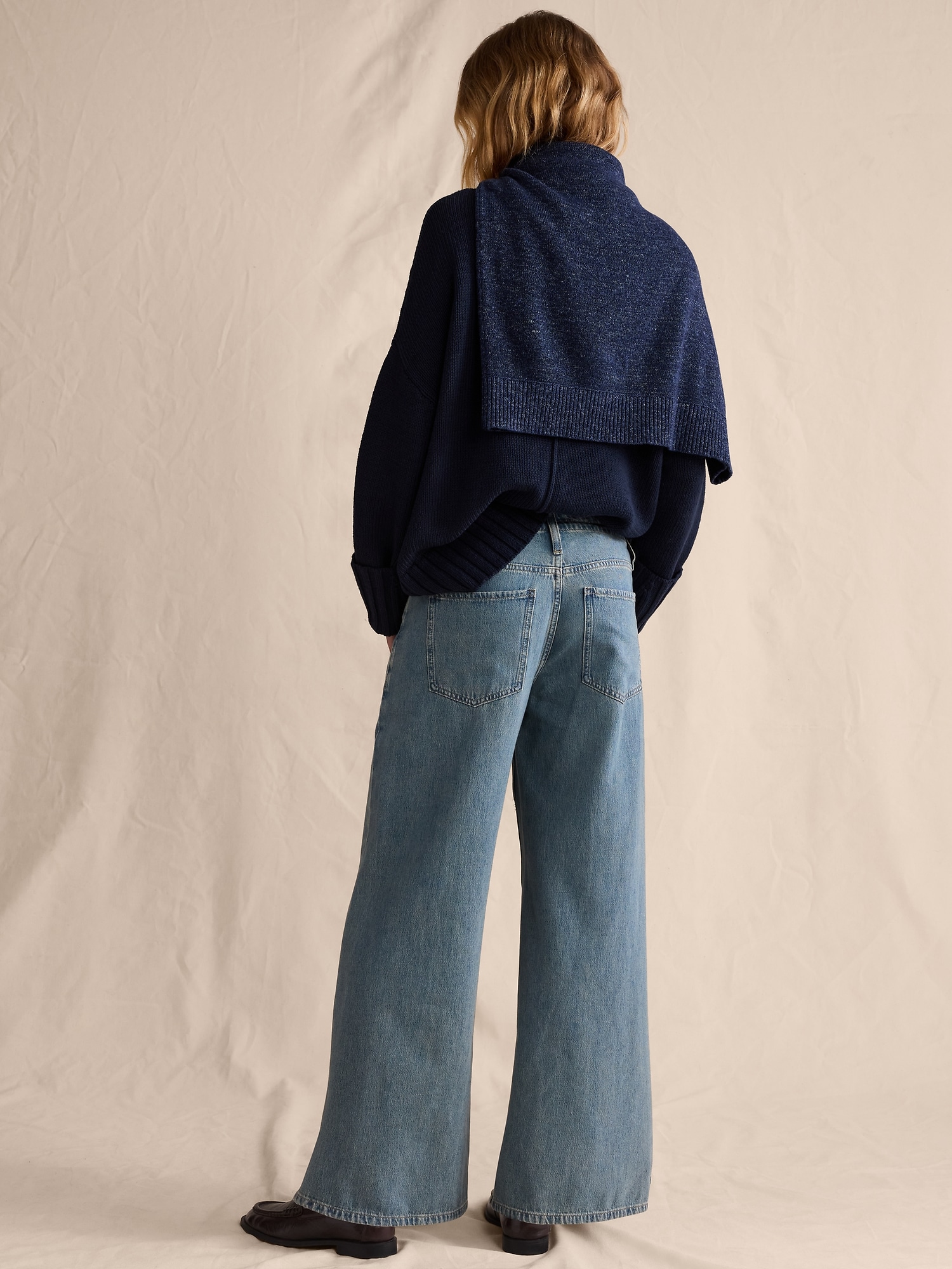 Image number 2 showing, Mid-Rise Wide-Leg Drawstring Jean