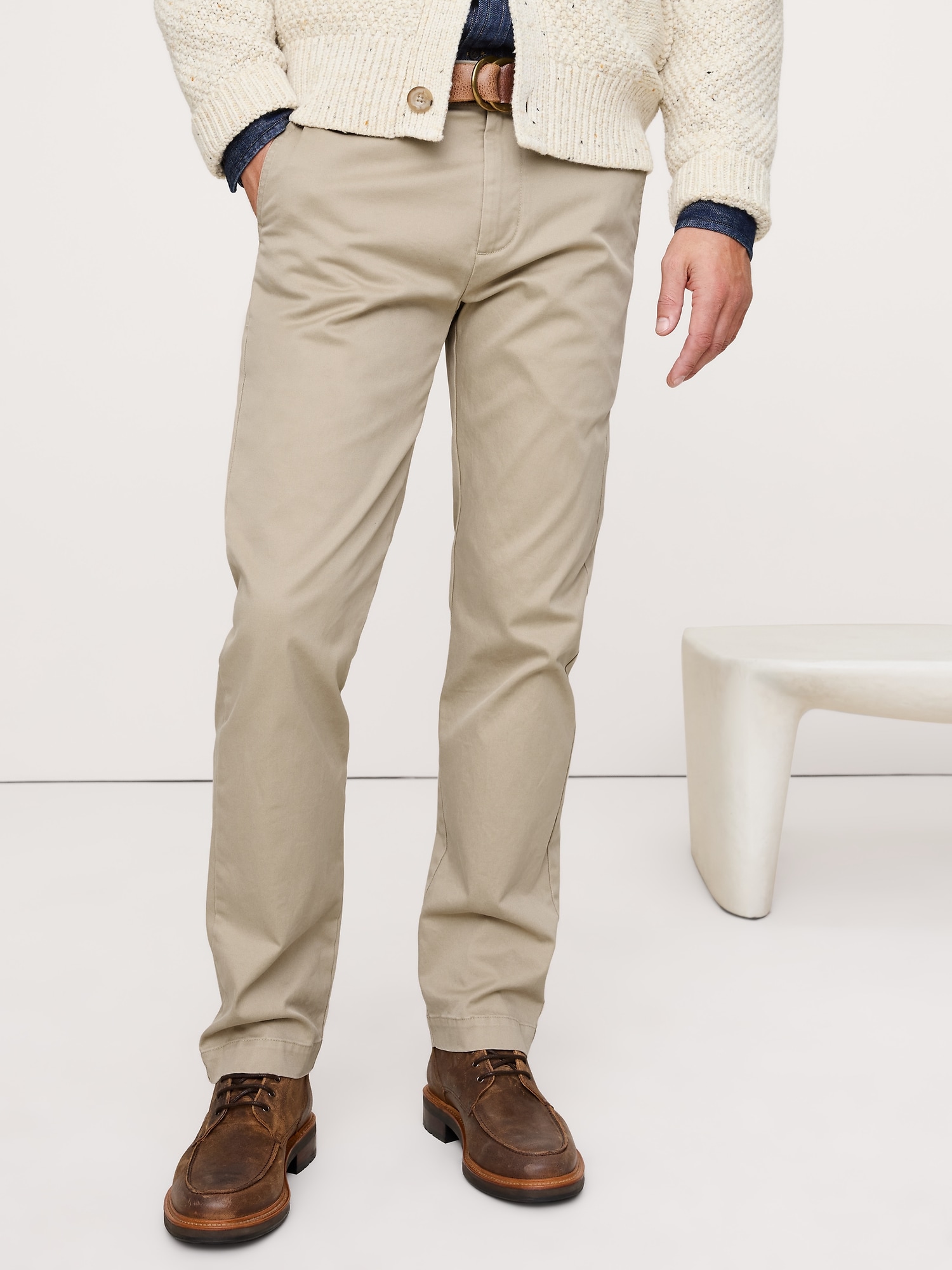 L'image numéro 7 présente Chino droit rodé