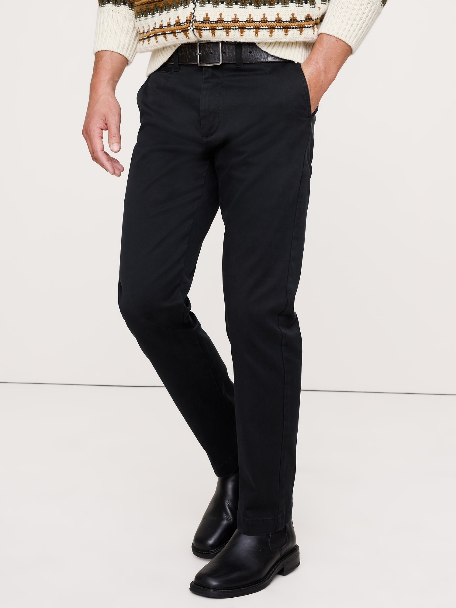 L'image numéro 4 présente Chino droit rodé