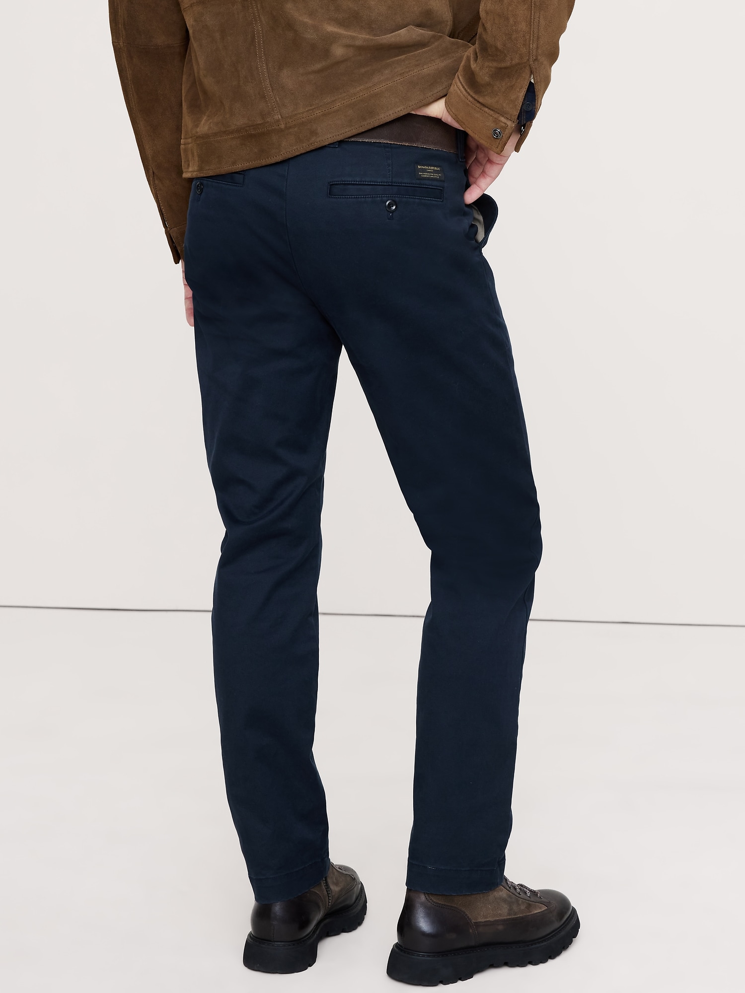 L'image numéro 3 présente Chino droit rodé