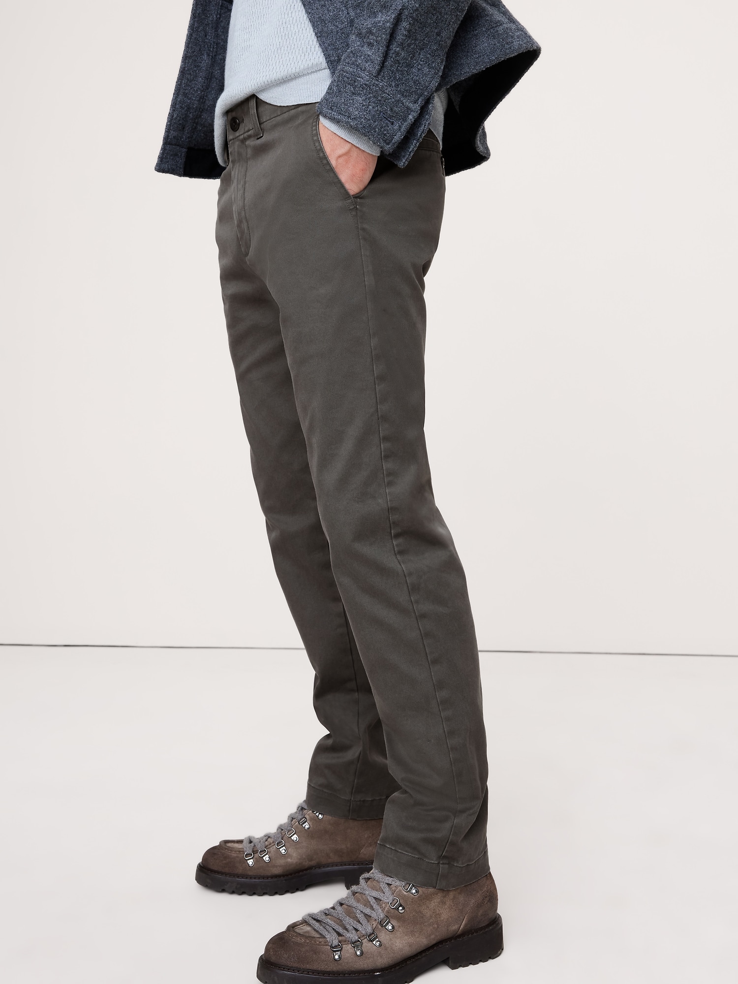 L'image numéro 4 présente Chino droit rodé