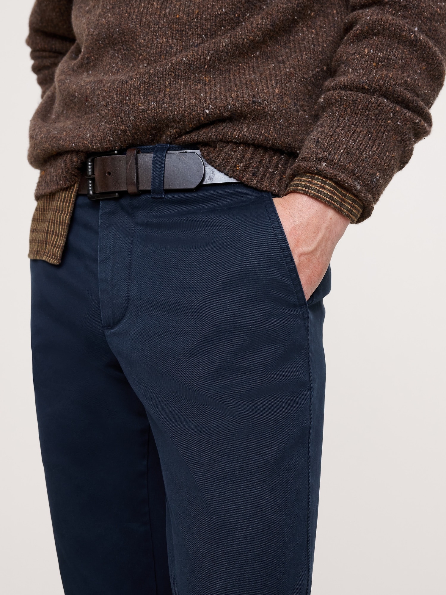 L'image numéro 6 présente Chino étroit rodé