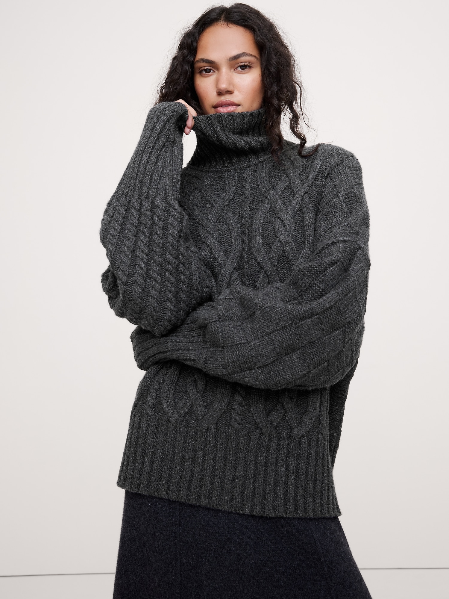 Italian Merino-Blend Mixed-Stitch Sweater - Dark Charcoal Gray