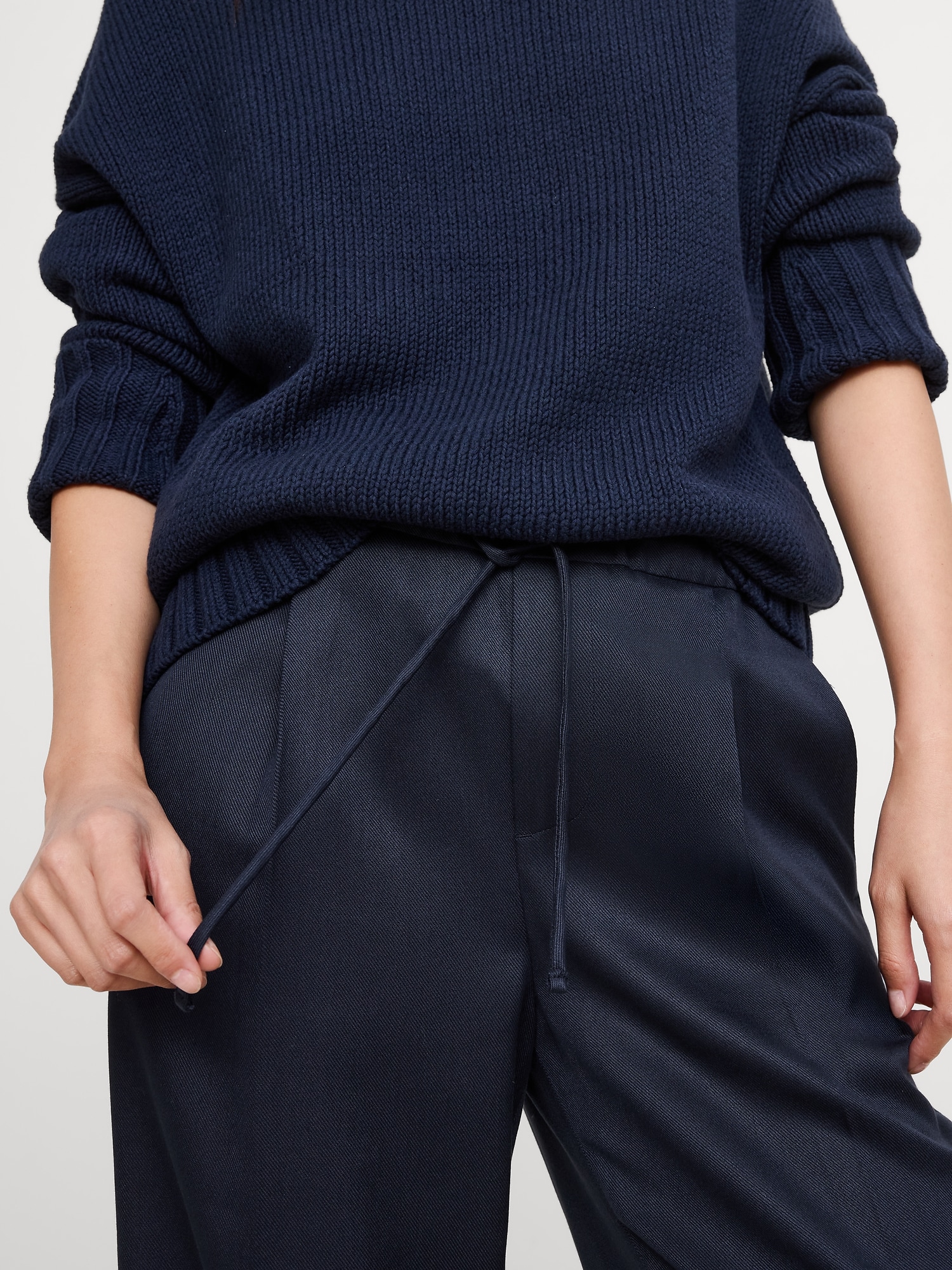 Image number 4 showing, Mid-Rise Wide-Leg Drapey TENCEL™ Pull-On Pant