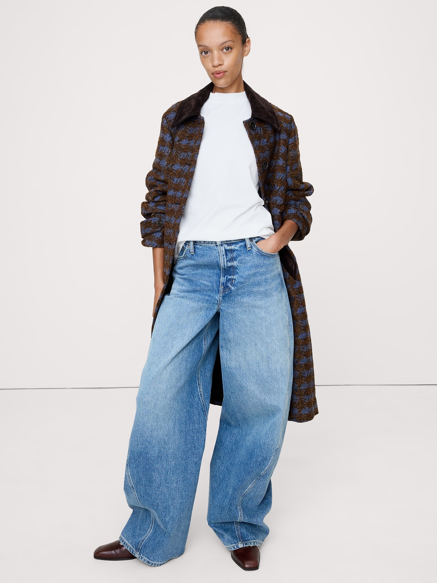 Image number 3 showing, Vintage Cotton Mock-Neck T-Shirt