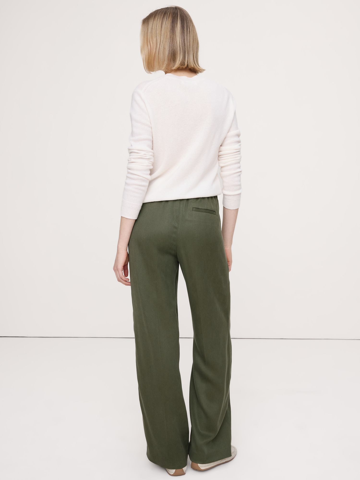 Image number 6 showing, Mid-Rise Wide-Leg Drapey TENCEL™ Pull-On Pant