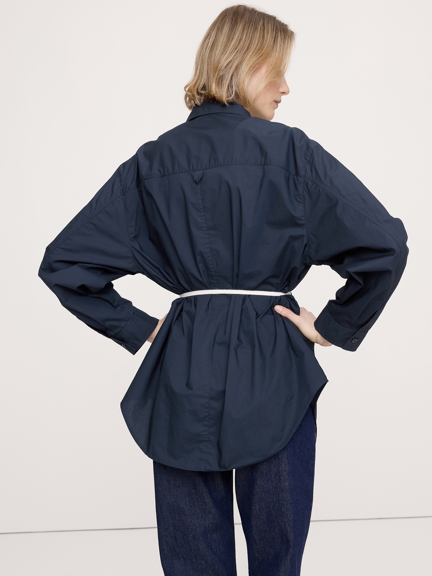 L'image numéro 6 présente Tunique en popeline de coton à taille à cordon coulissant