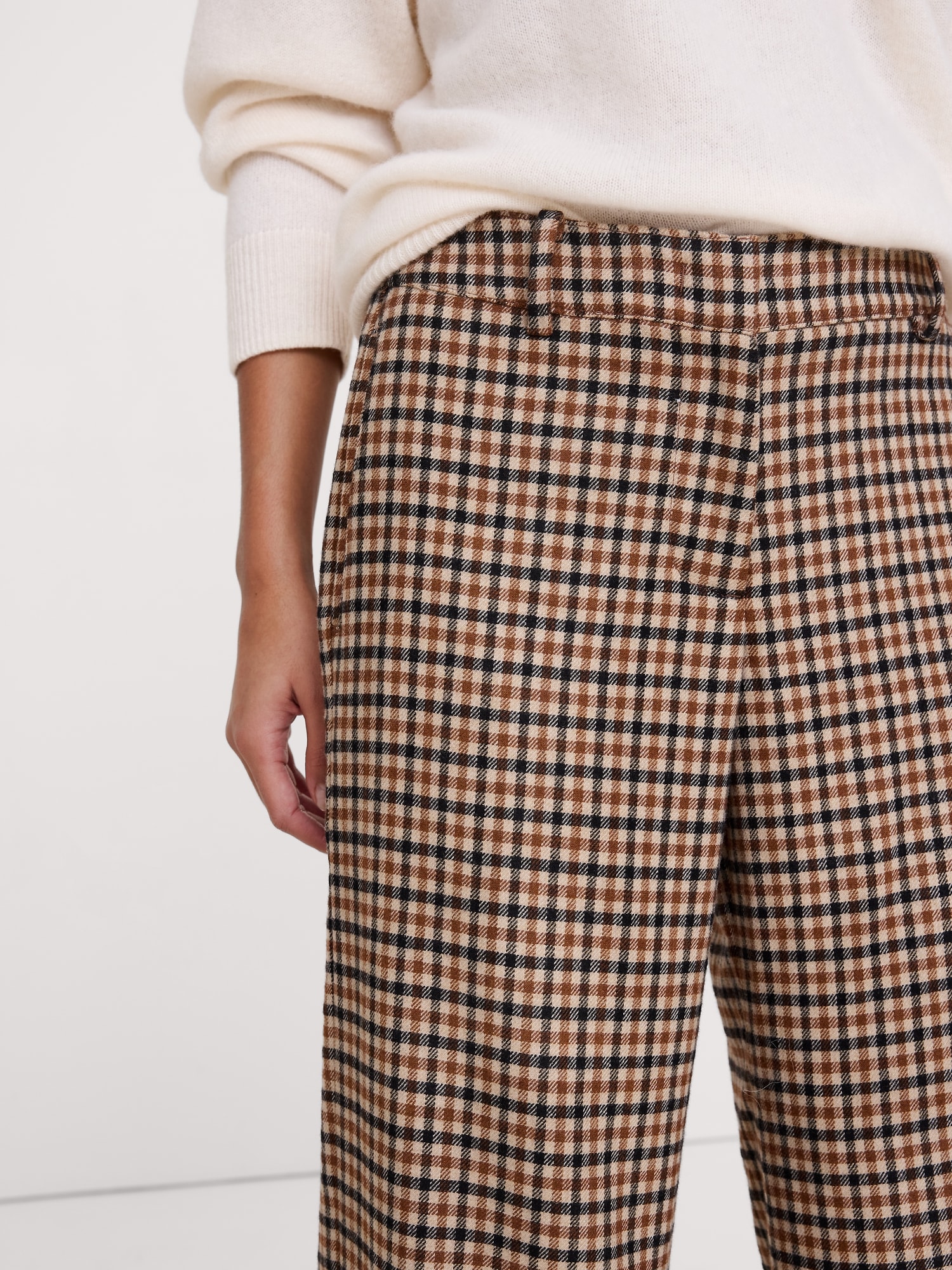 L'image numéro 3 présente Le pantalon à jambe large en flanelle de tous les jours