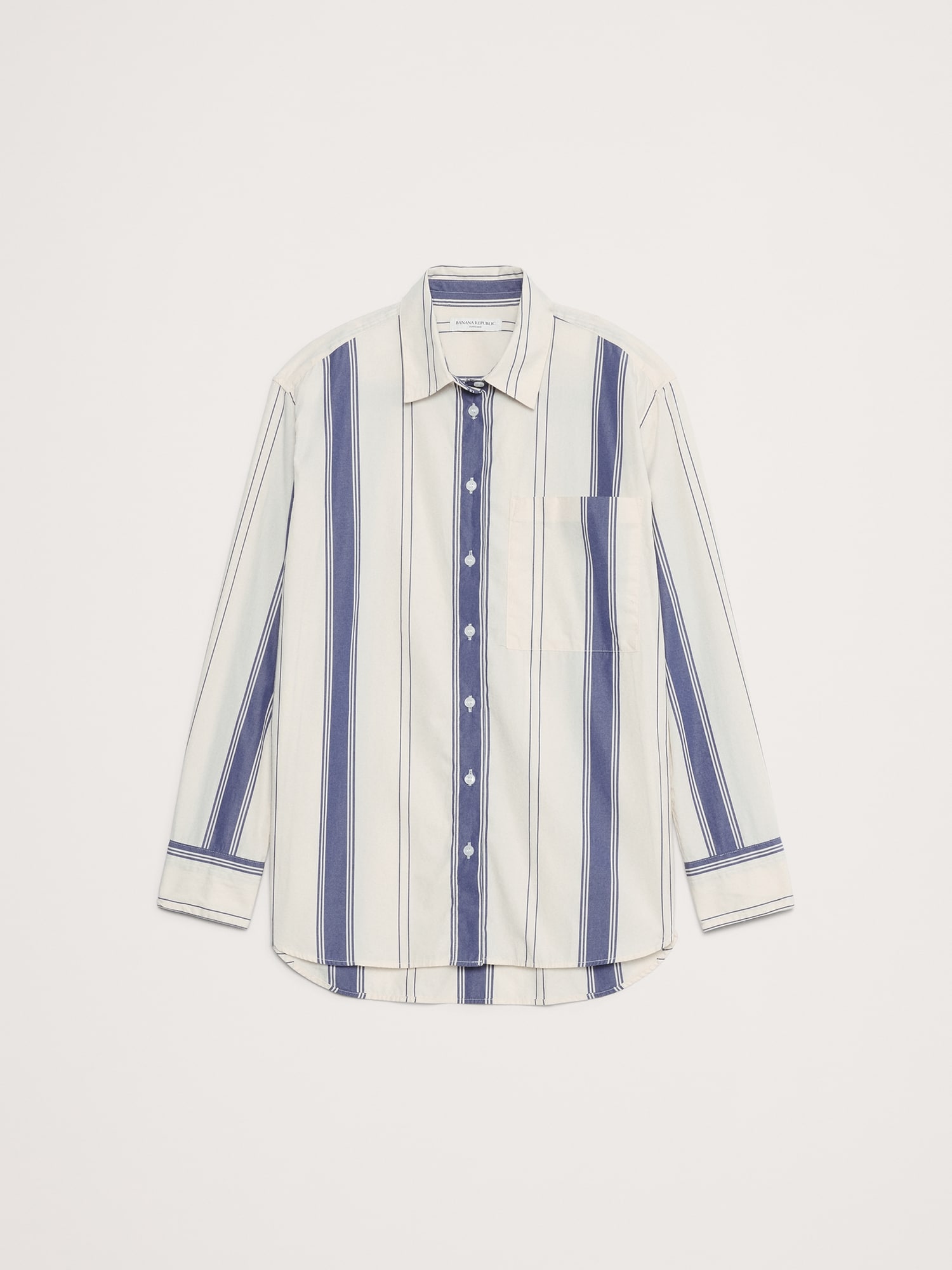 L'image numéro 4 présente Le chemisier surdimensionné