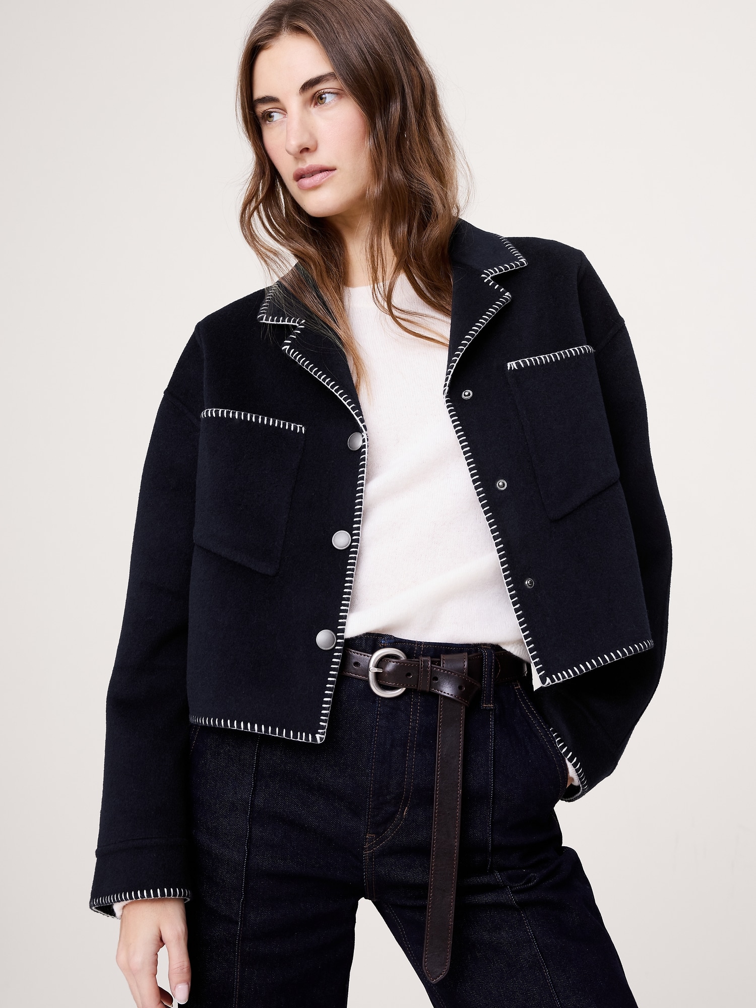 VESTE COURTE À DOUBLE FACE À POINT DE FESTON