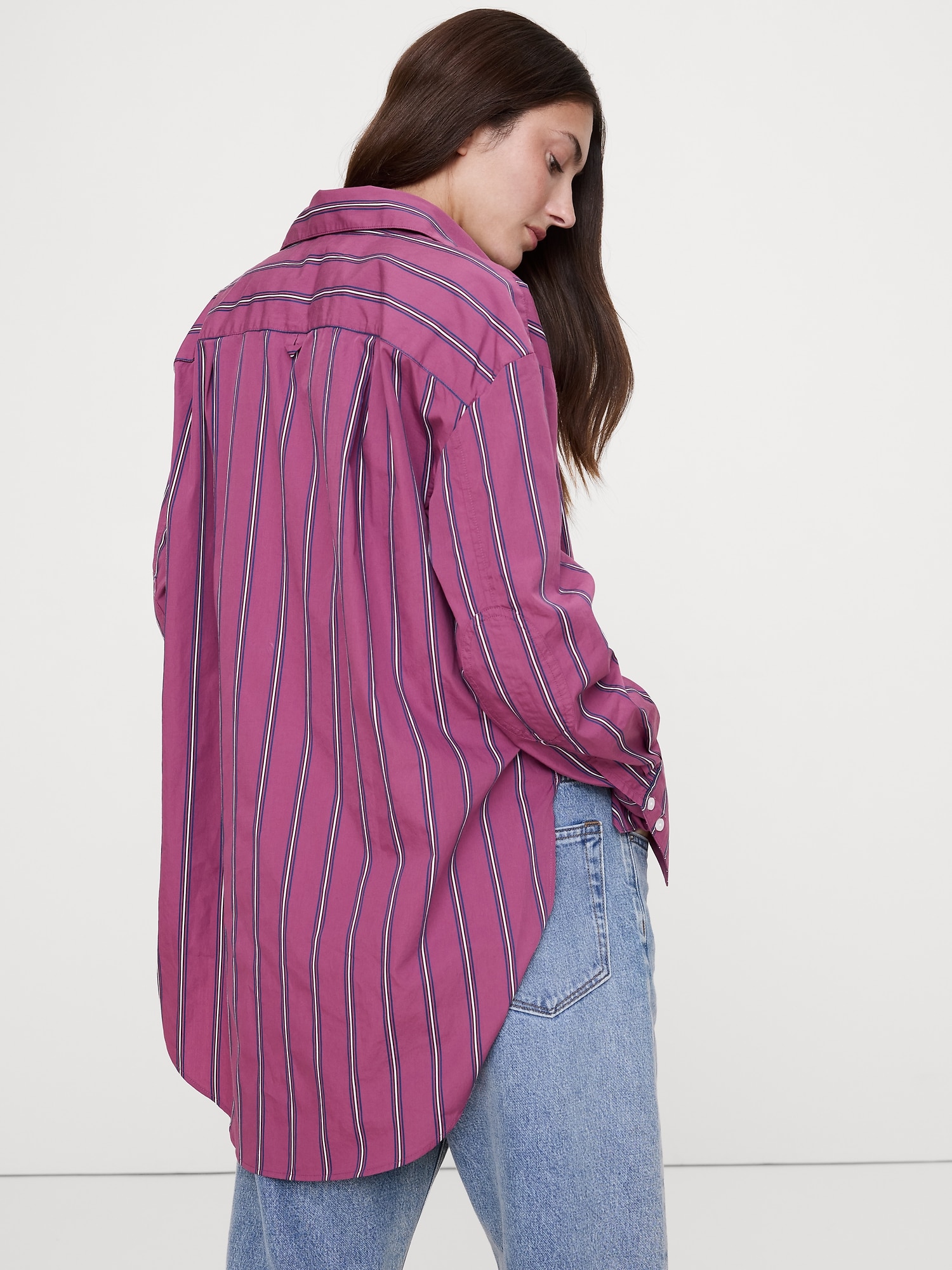 Image number 3 showing, Cotton Poplin Curve-Hem Shirt