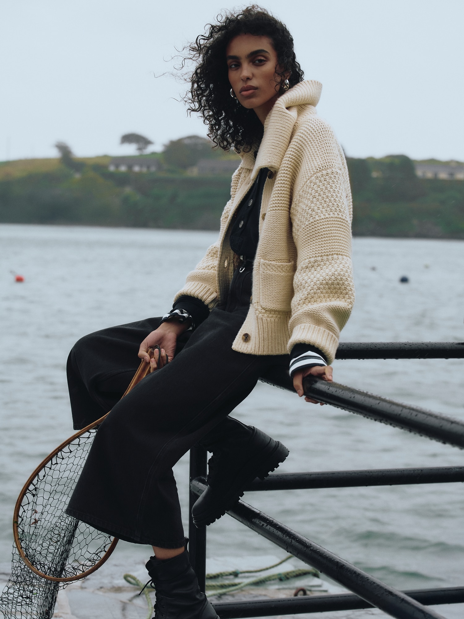 L'image numéro 6 présente Cardigan en laine et coton teint par sections