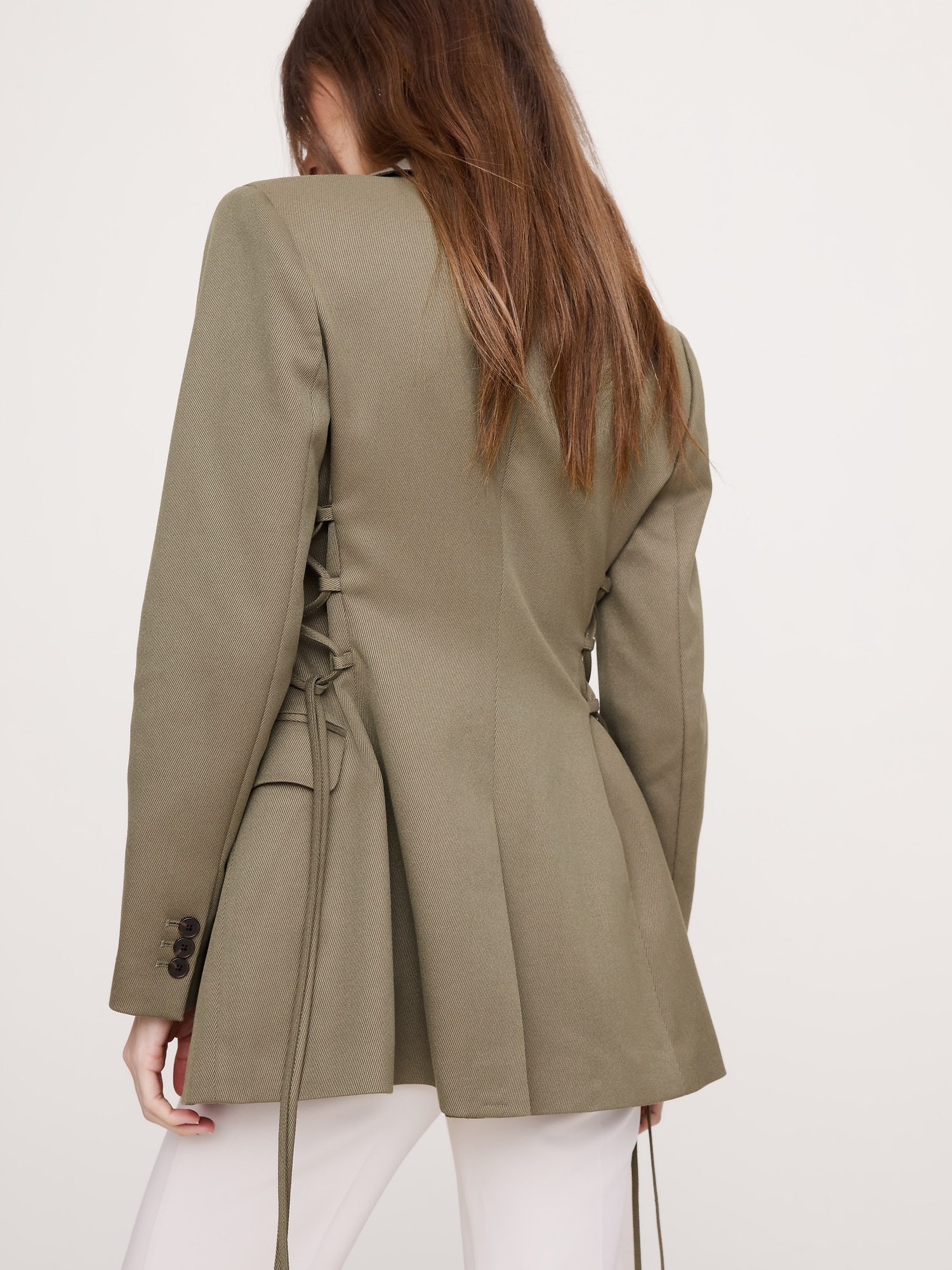 L'image numéro 3 présente Blazer corset à silhouette sablier