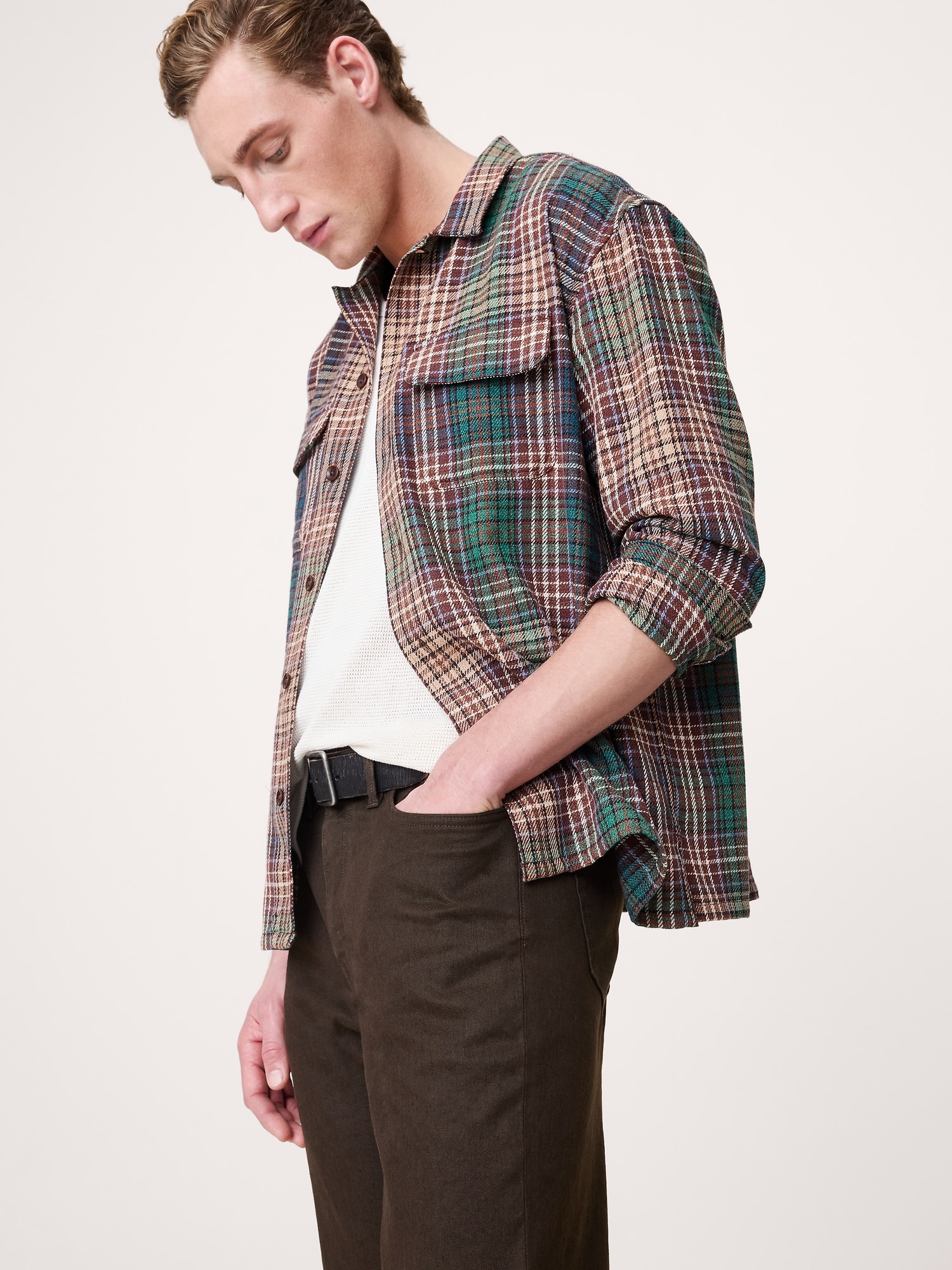 L'image numéro 3 présente Pantalon Voyageur droit en lin et coton