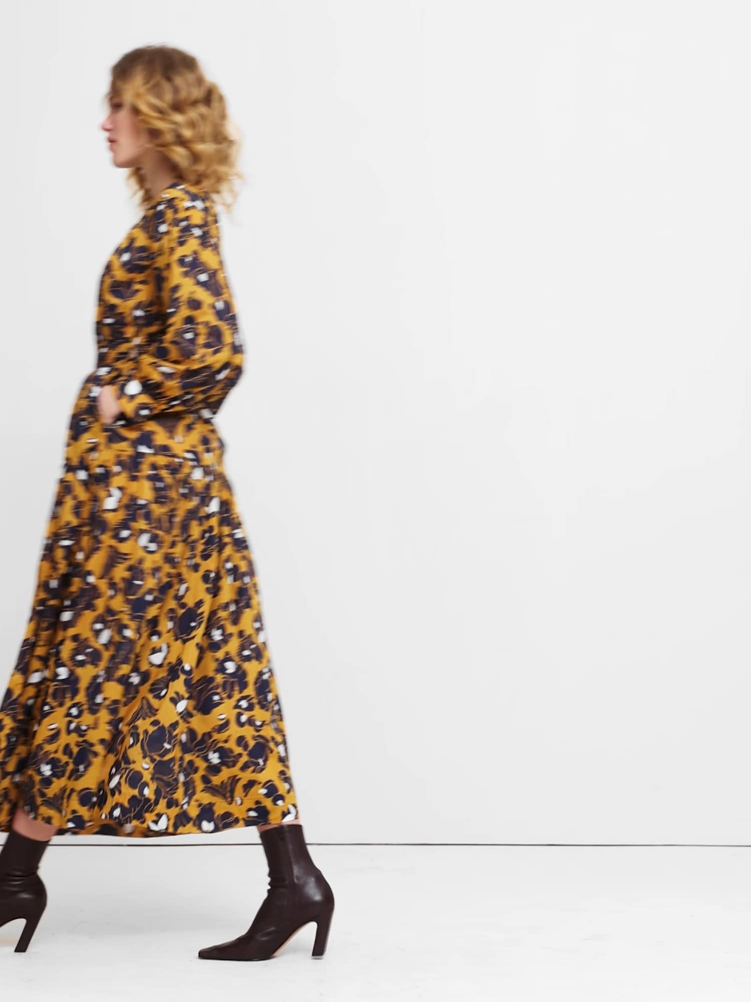 knee length dresses for ladies BANANA REPUBLIC. Floral print long dress S. 00 PETITE (XS) – Hibuy market main image 0