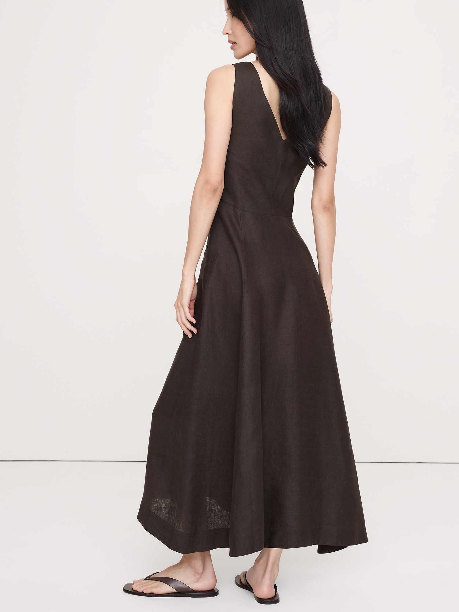 L'image numéro 5 présente Robe longue en lin