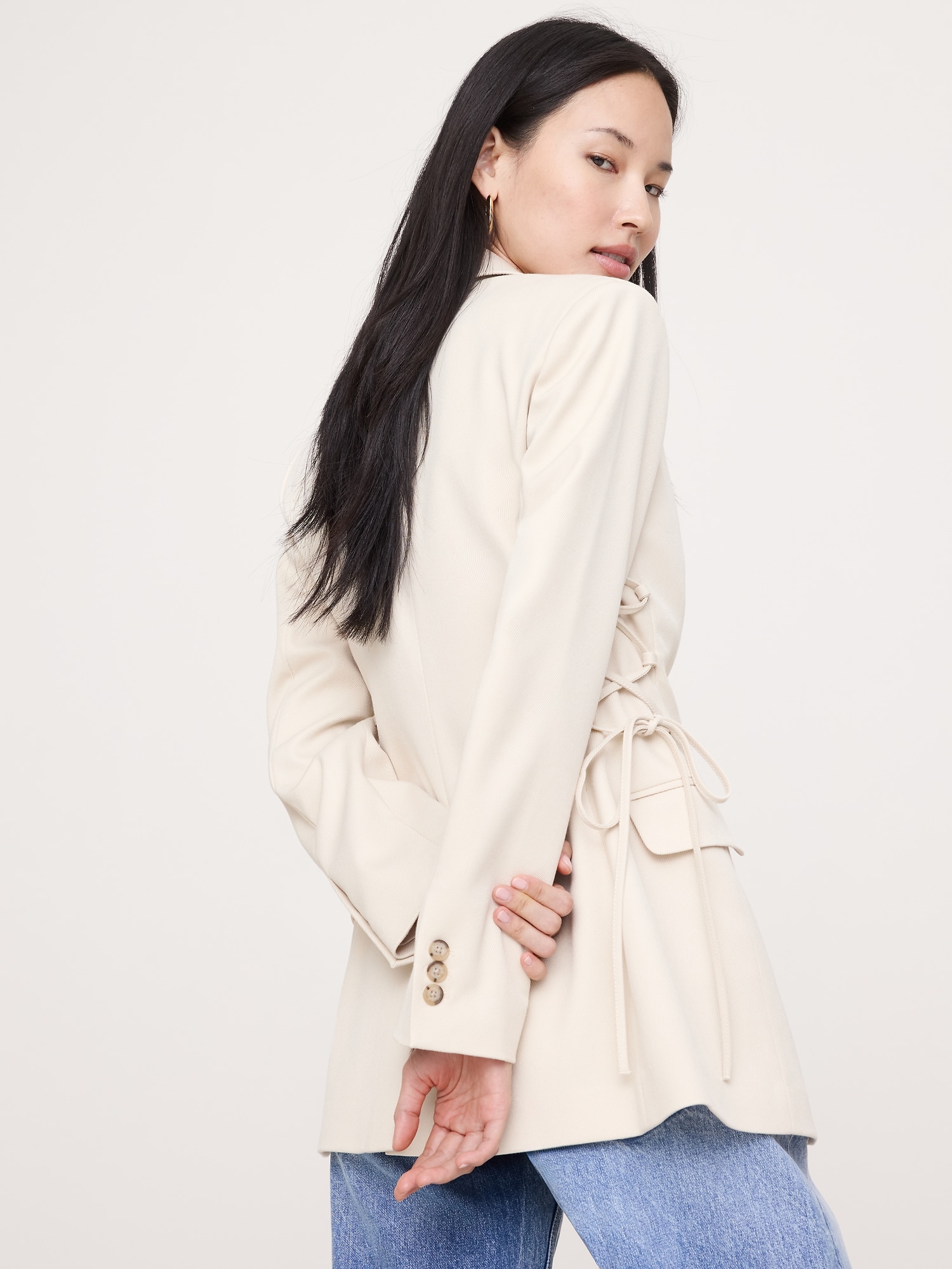 L'image numéro 8 présente Blazer corset à silhouette sablier