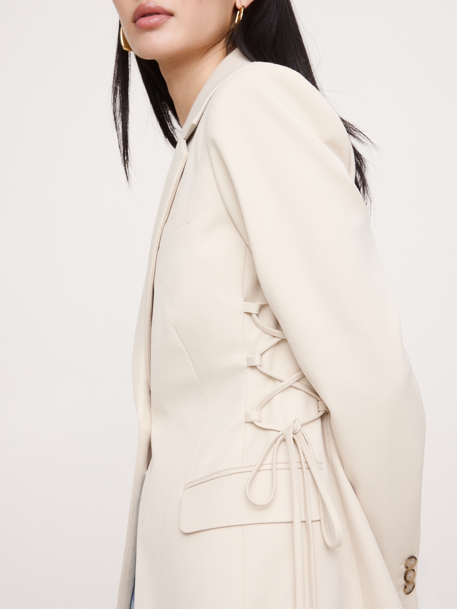 L'image numéro 8 présente Blazer corset à silhouette sablier