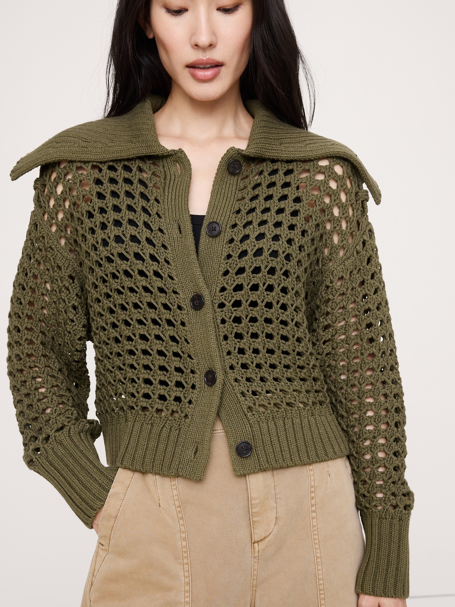 L'image numéro 4 présente Cardigan à points ajourés en coton