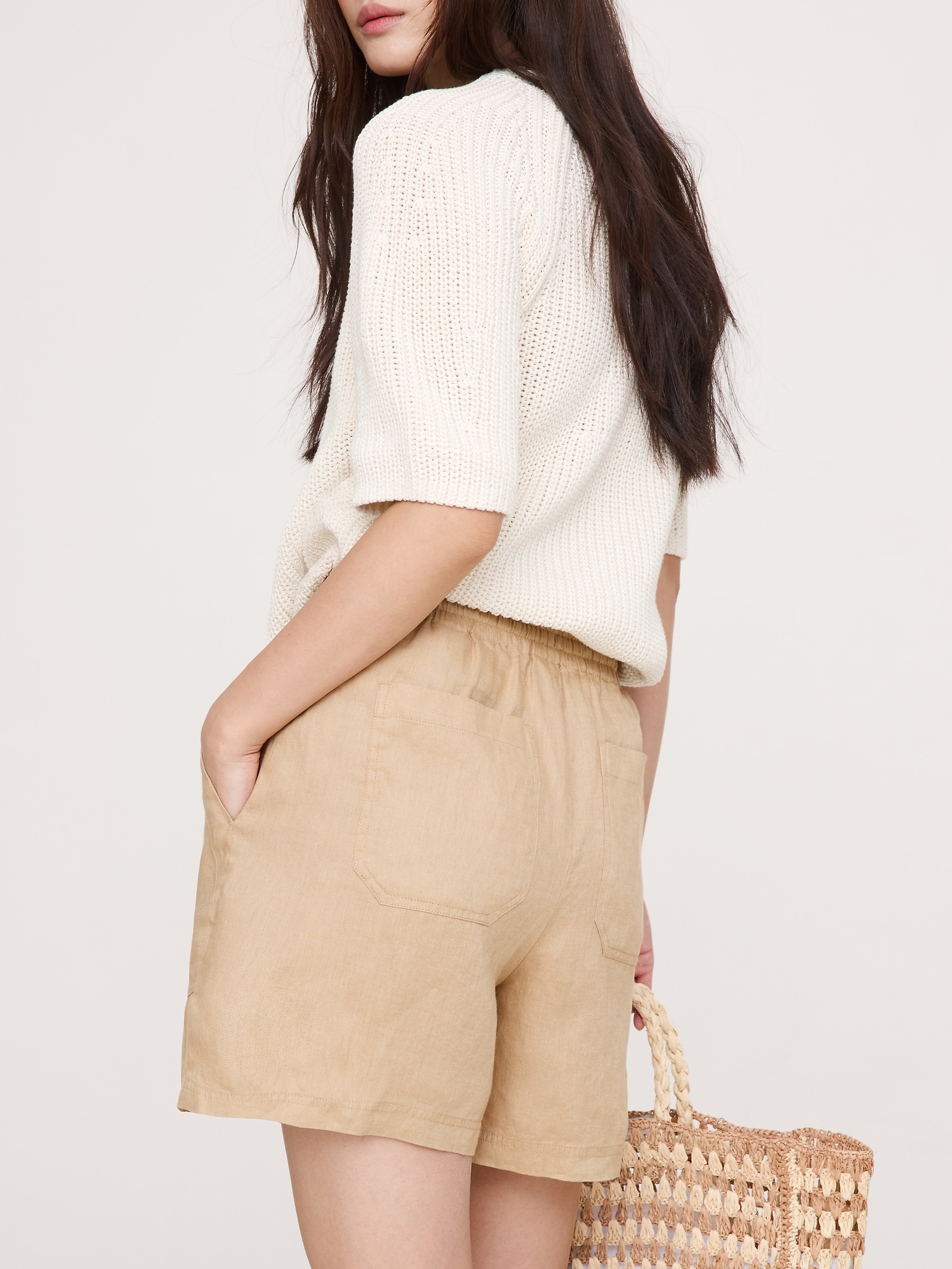 L'image numéro 2 présente Short de 10 cm en lin Escapade