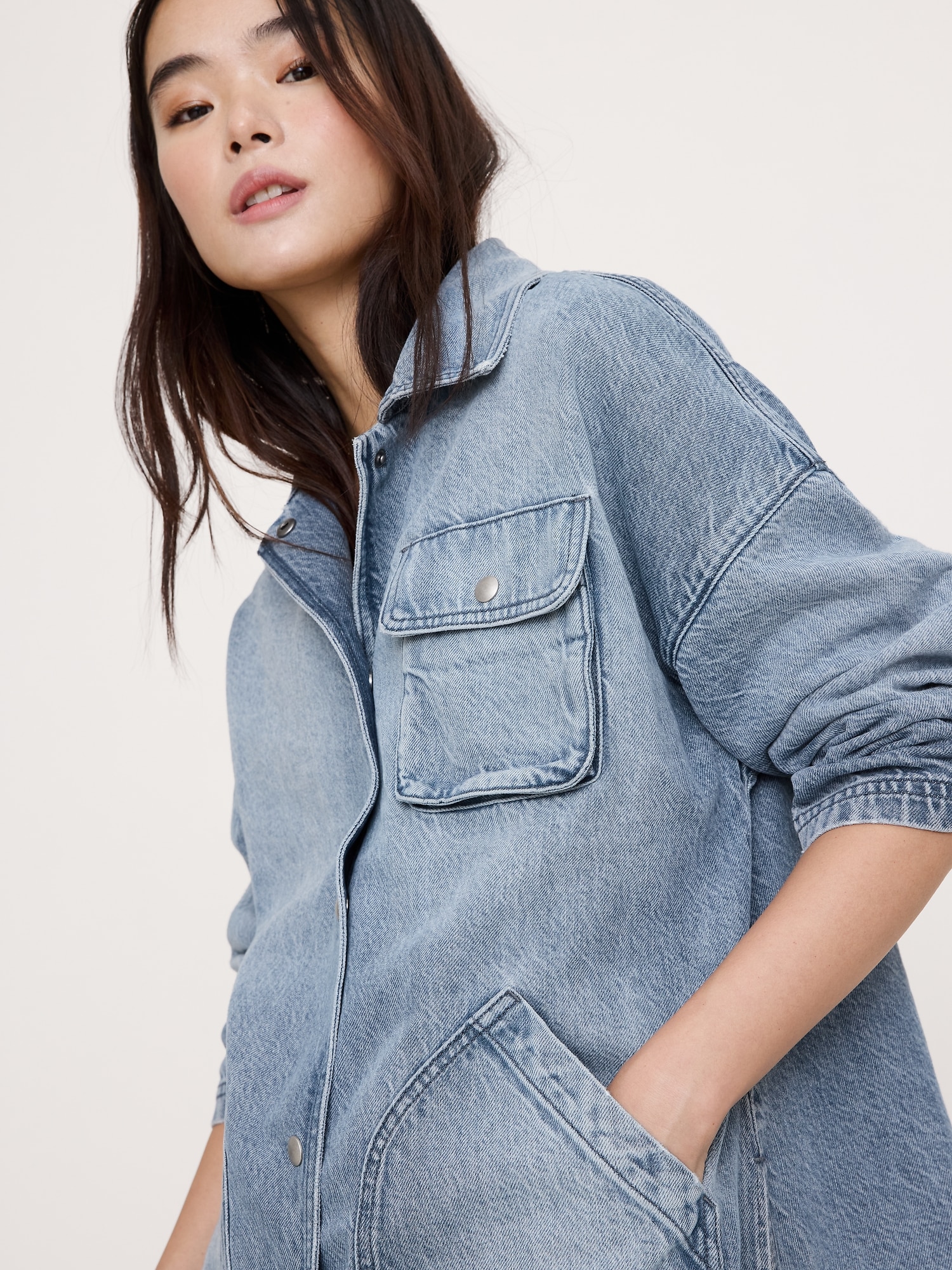 L'image numéro 4 présente Veste de travail en coton délavé