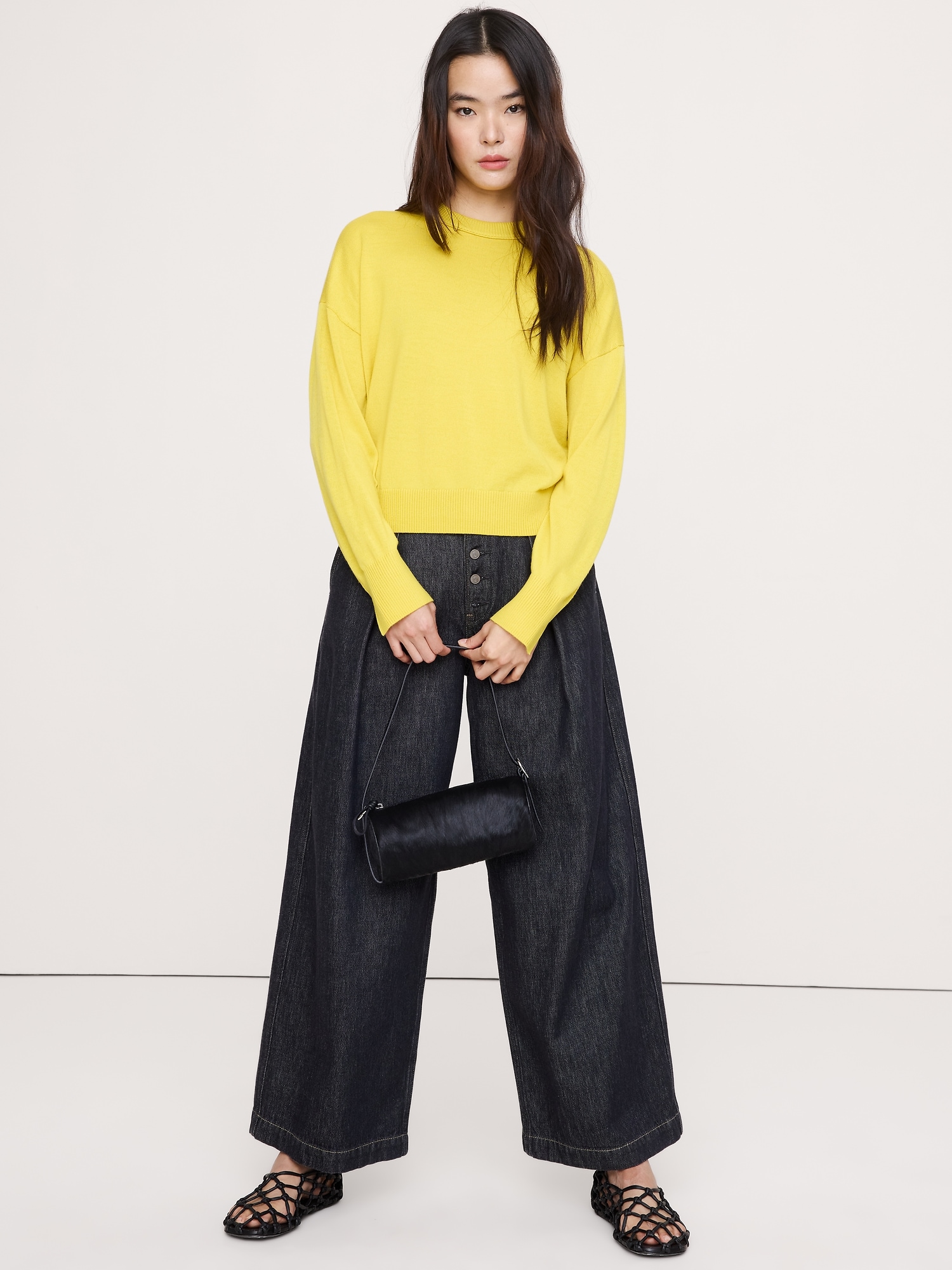 CHANDAIL RAS DU COU EN LAINE MÉRINOS