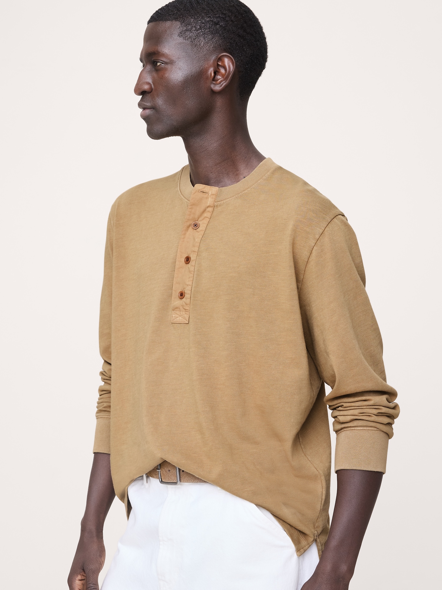 T-SHIRT HENLEY EN COTON FLAMMÉ