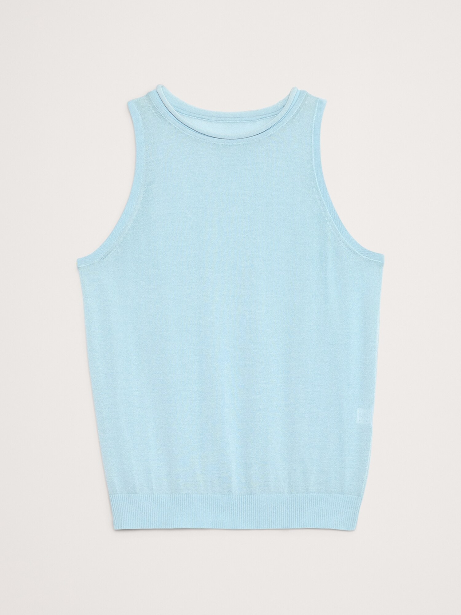 L'image numéro 2 présente Camisole en tricot de coton diaphane ultra-fin