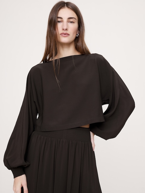 HAUT À ENCOLURE BATEAU EN CRÊPE GEORGETTE À SMOCKS
