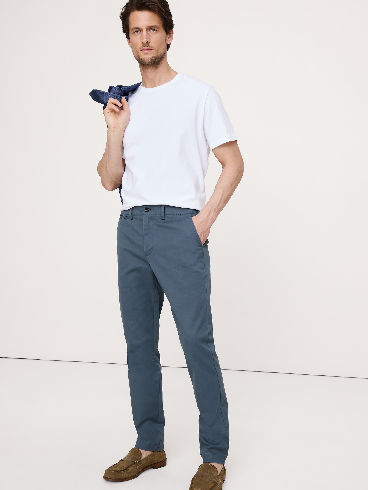 L'image numéro 3 présente Chino étroit rodé
