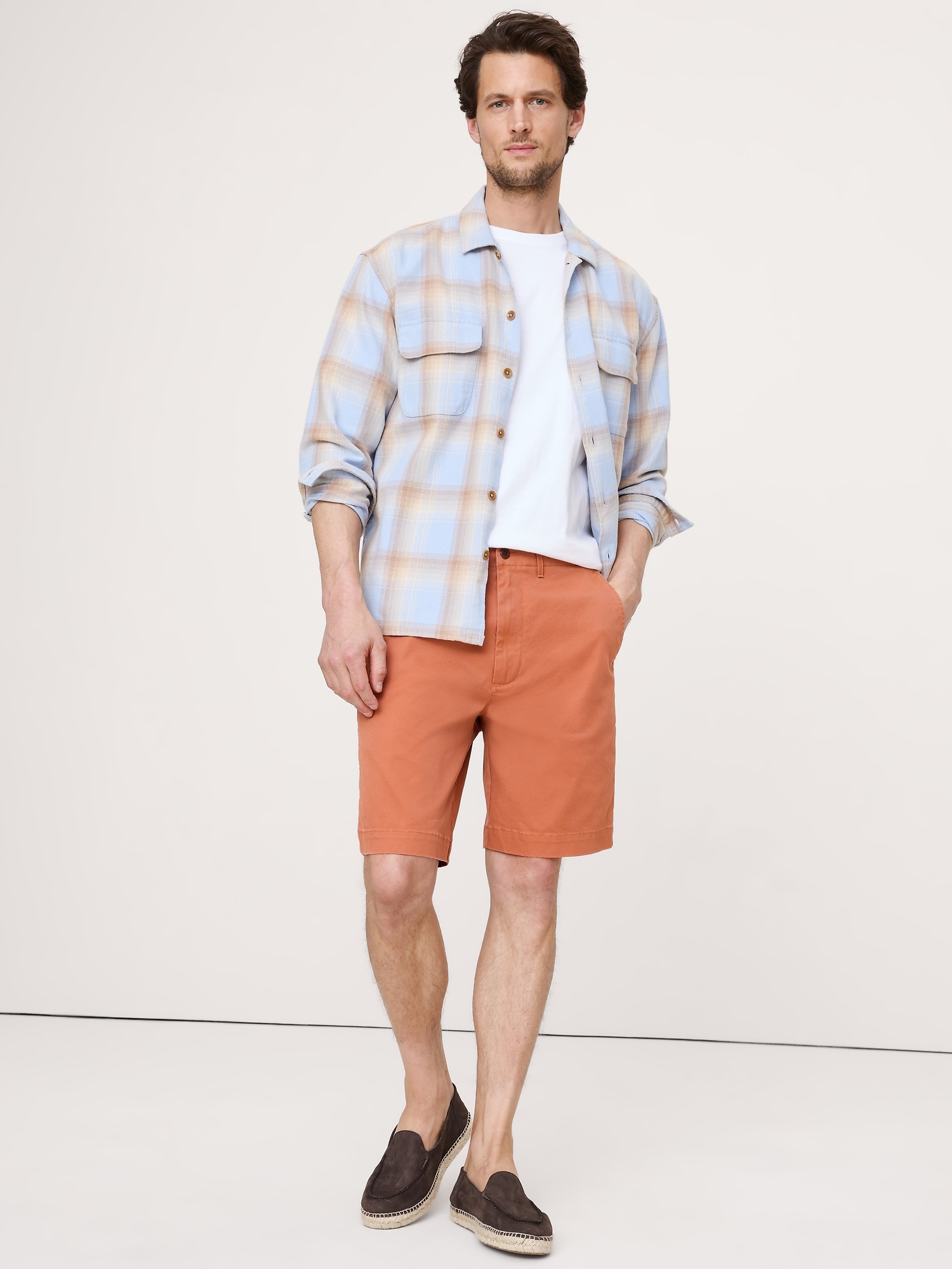 9" Lived-In Chino Short